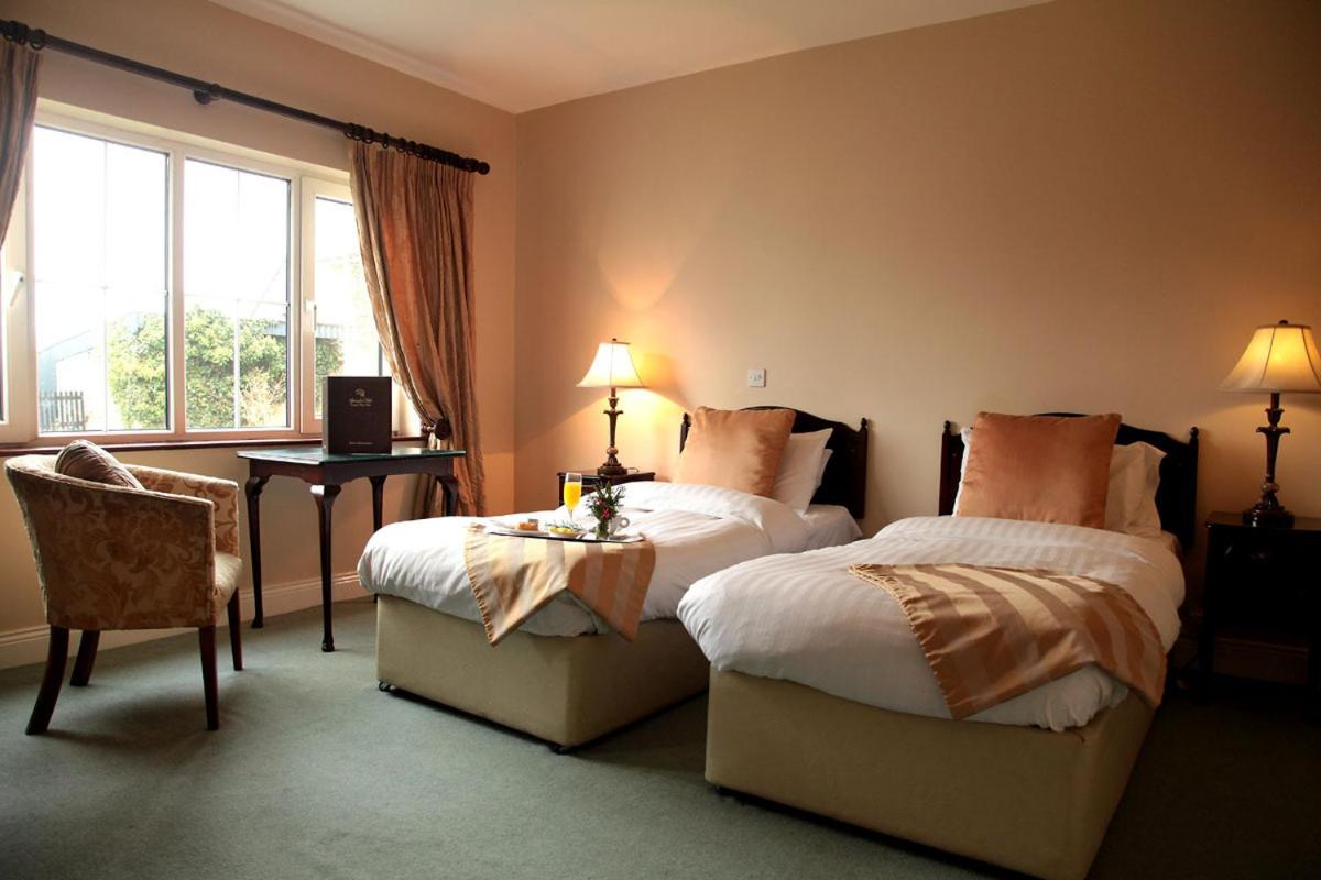 Double or Twin Room - Photo 1