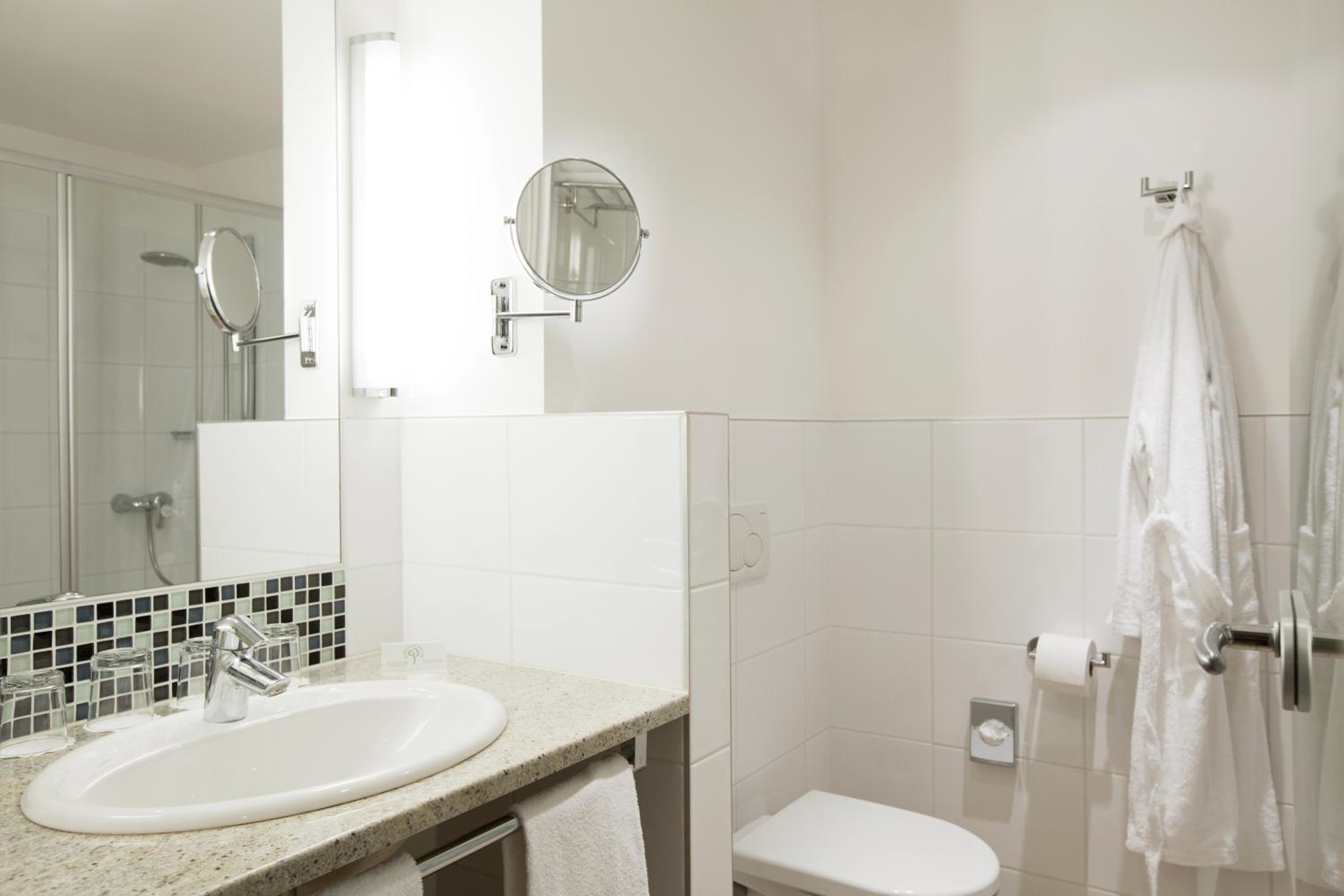 Economy Double or Twin Room photo 2