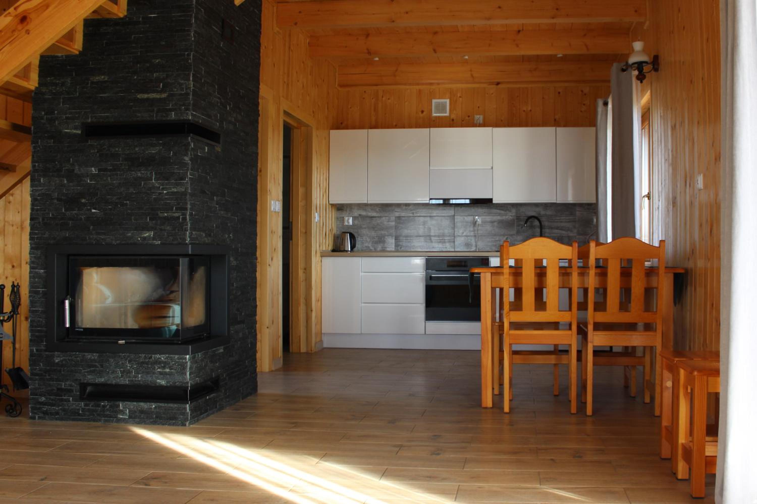 One-Bedroom House - Photo 3