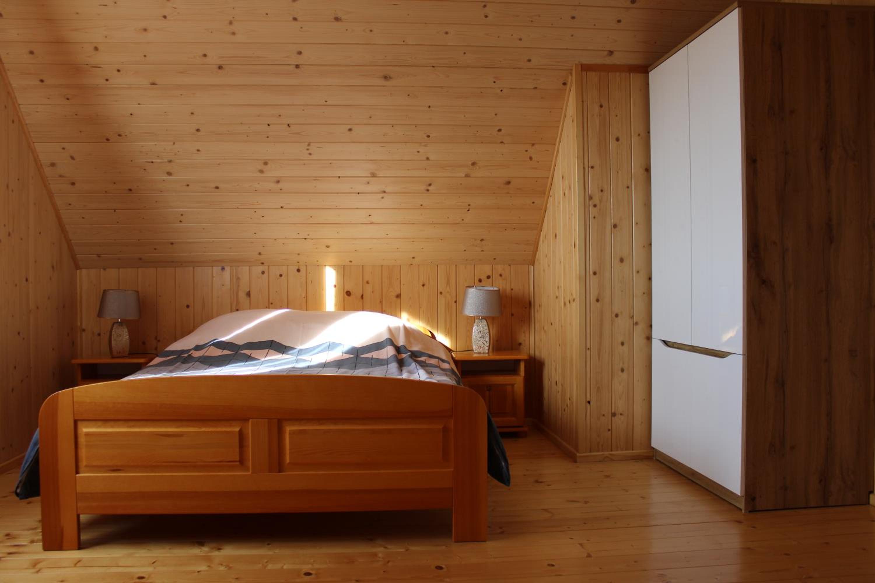 One-Bedroom House - Photo 4