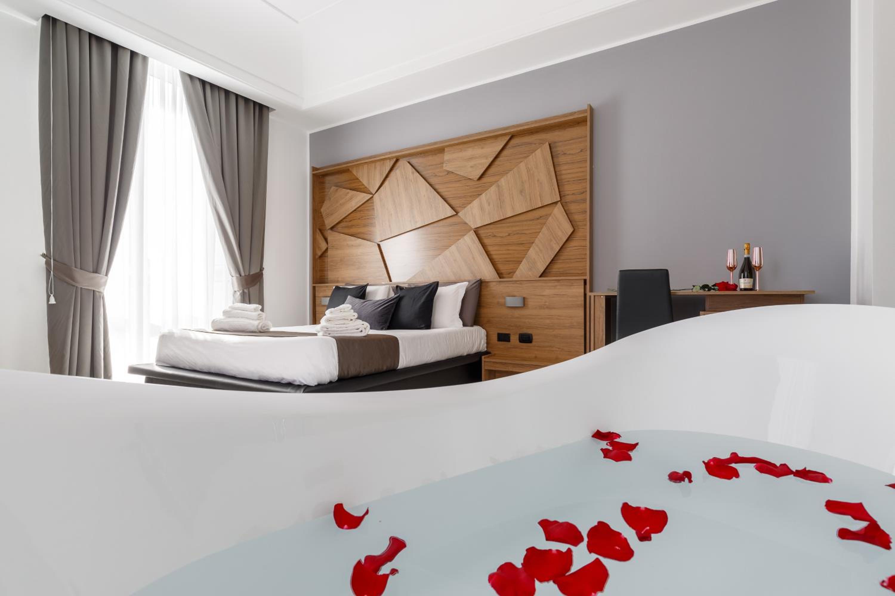 Suite with Mountain View