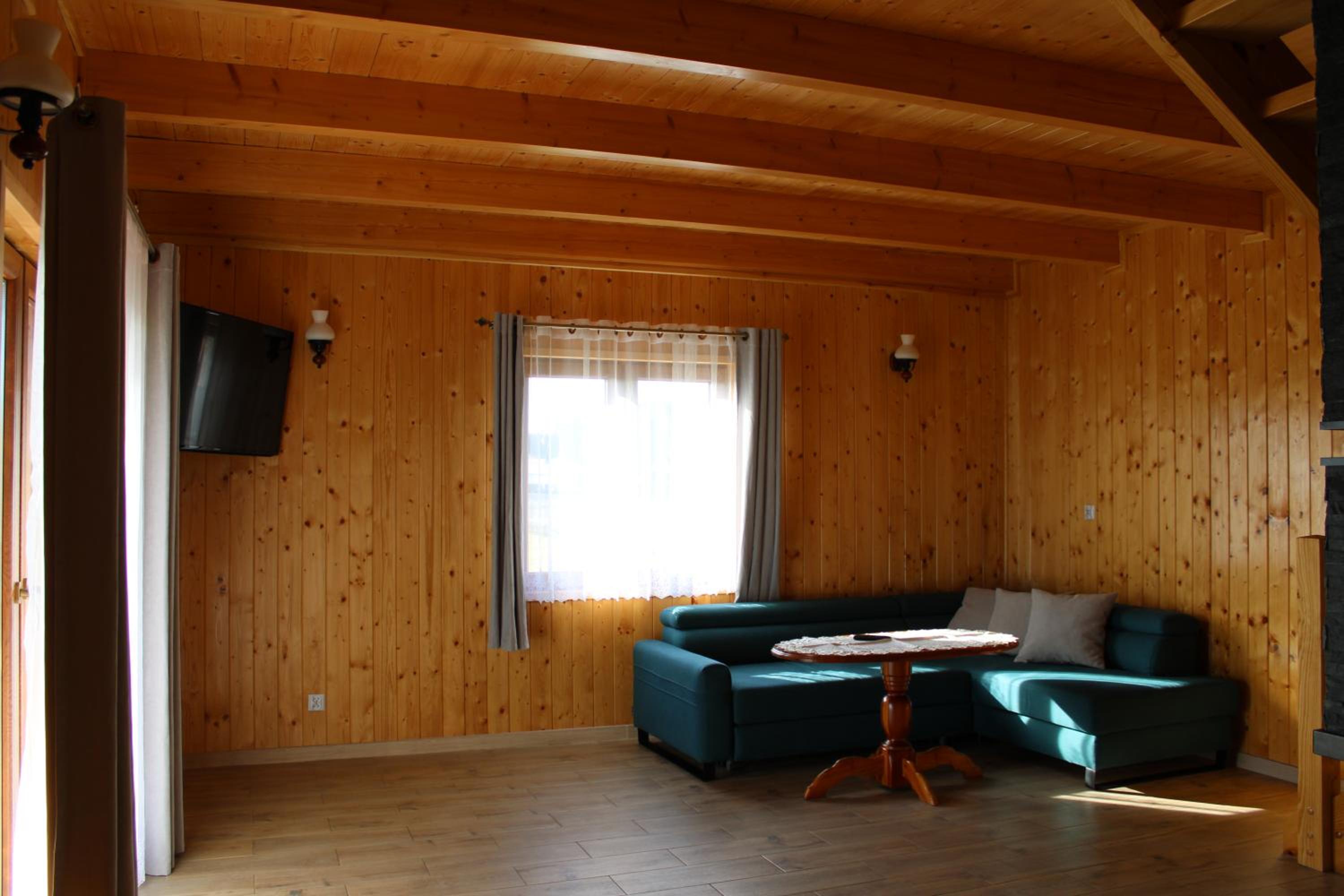 One-Bedroom House - Photo 11