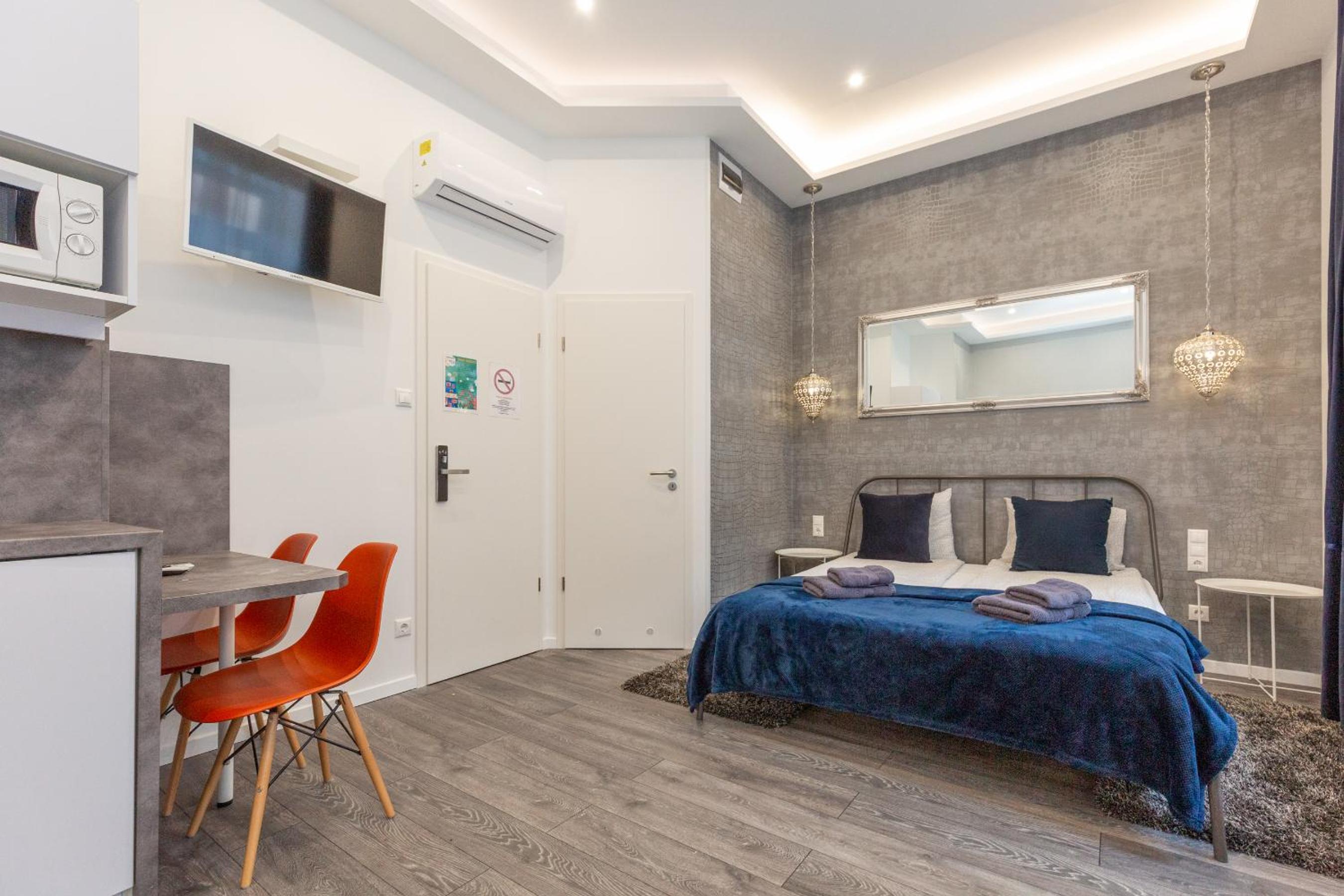 Twin Room - Photo 2