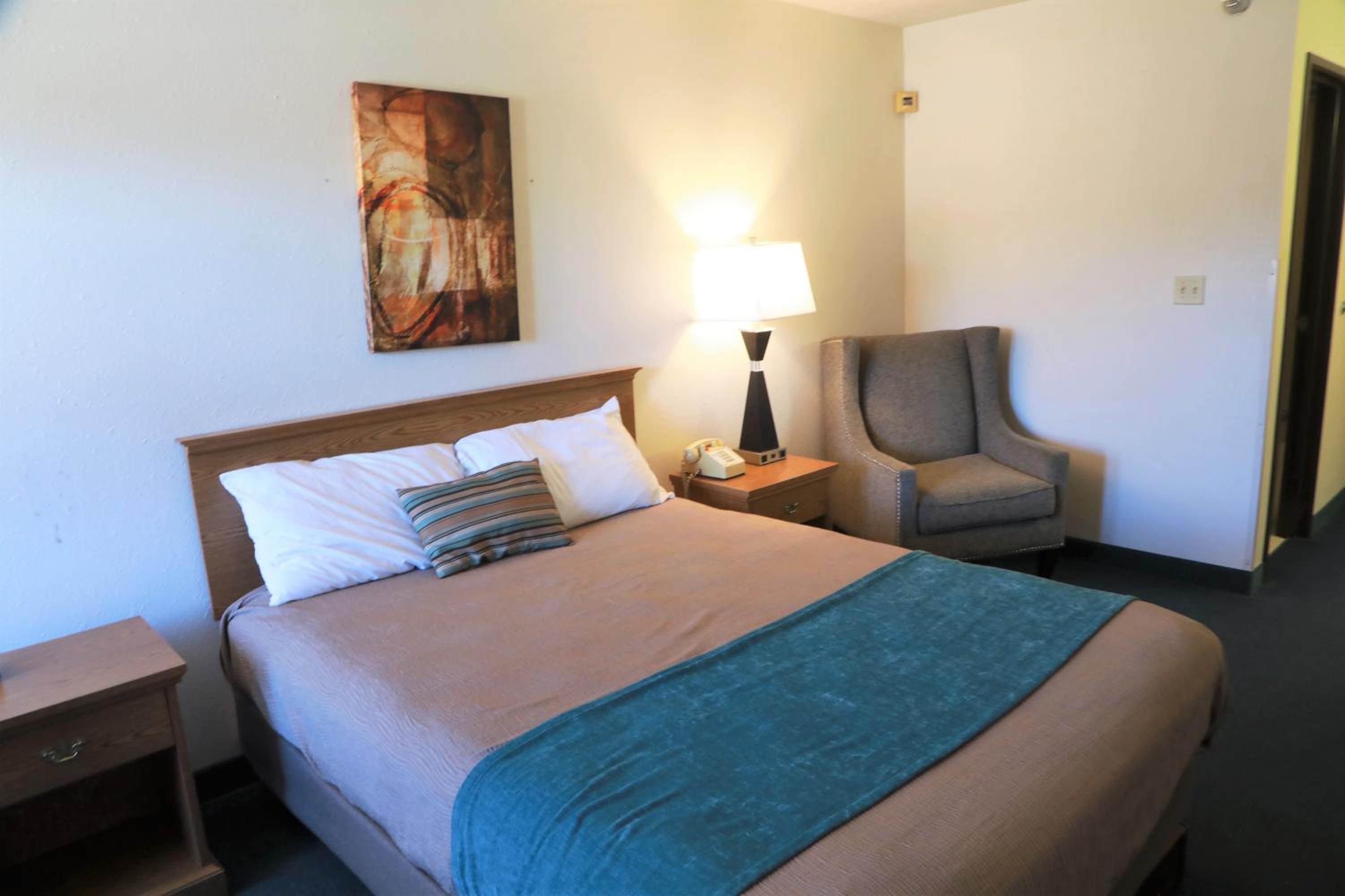 Queen Room - Photo 3
