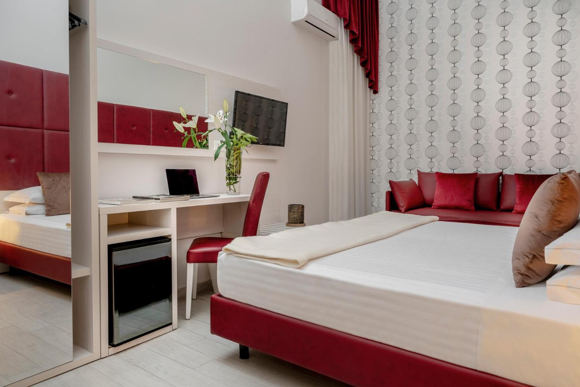 Junior Suite with jacuzzi - Photo 1