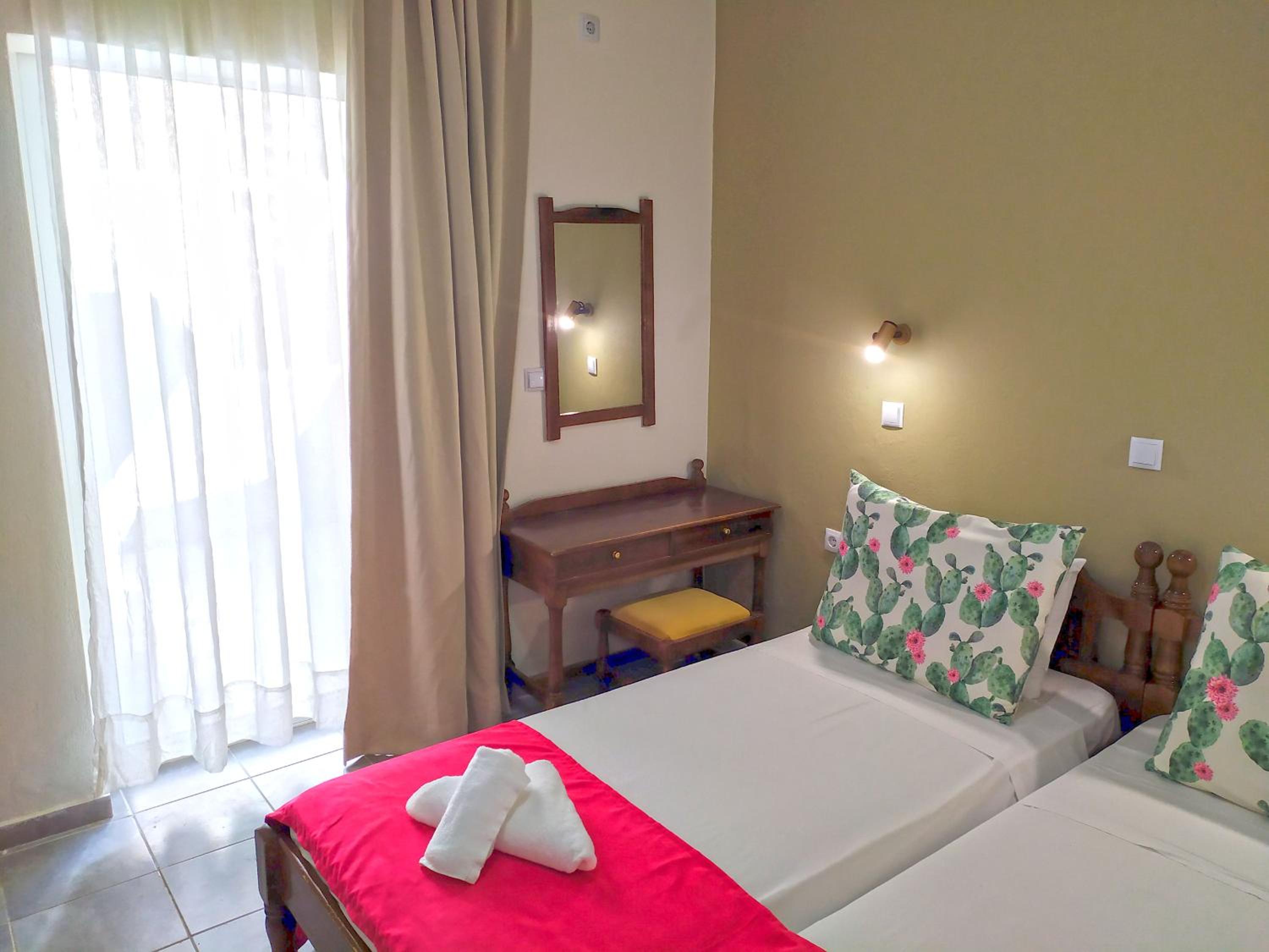 Standard Single Room photo 2