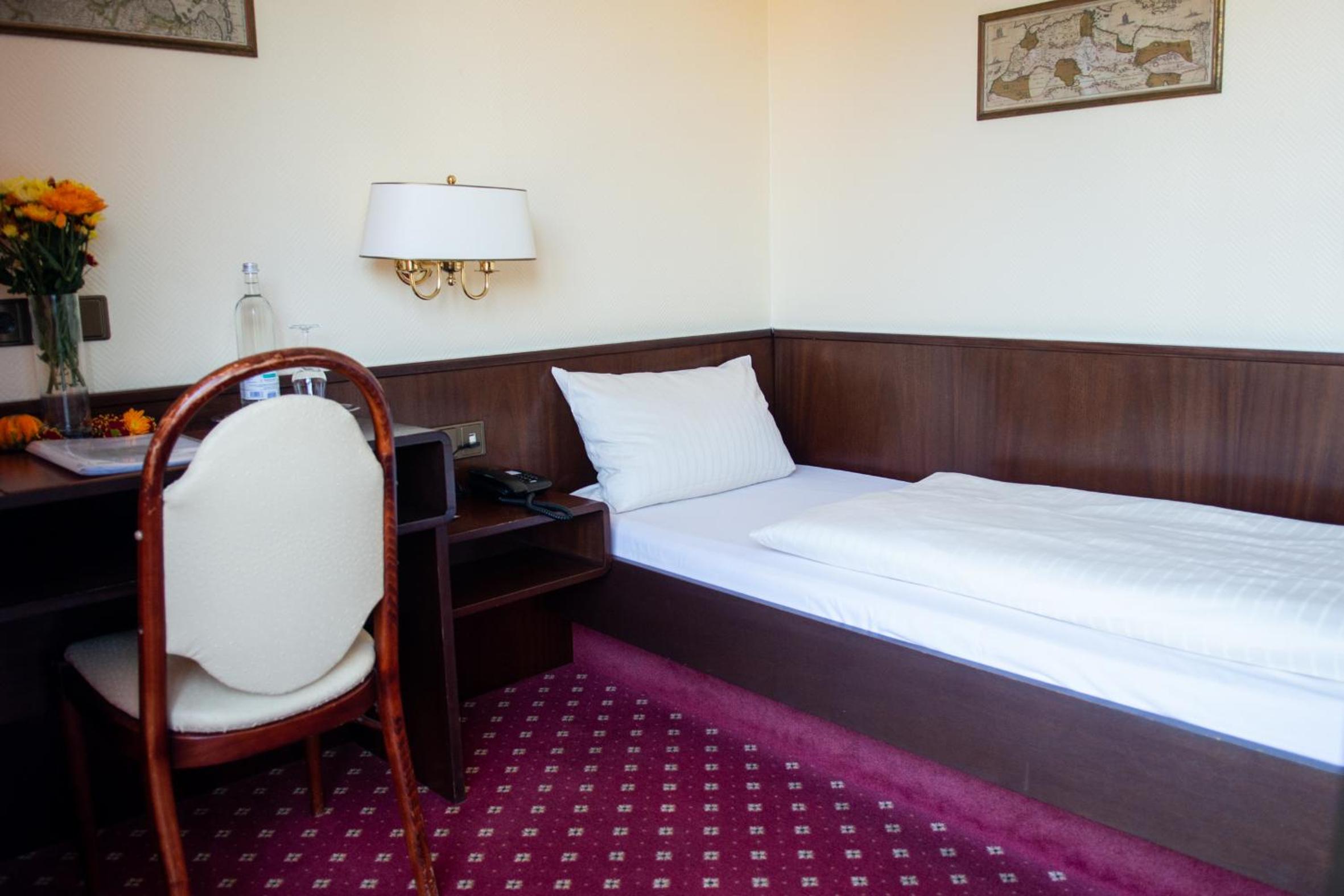 Economy Single Room