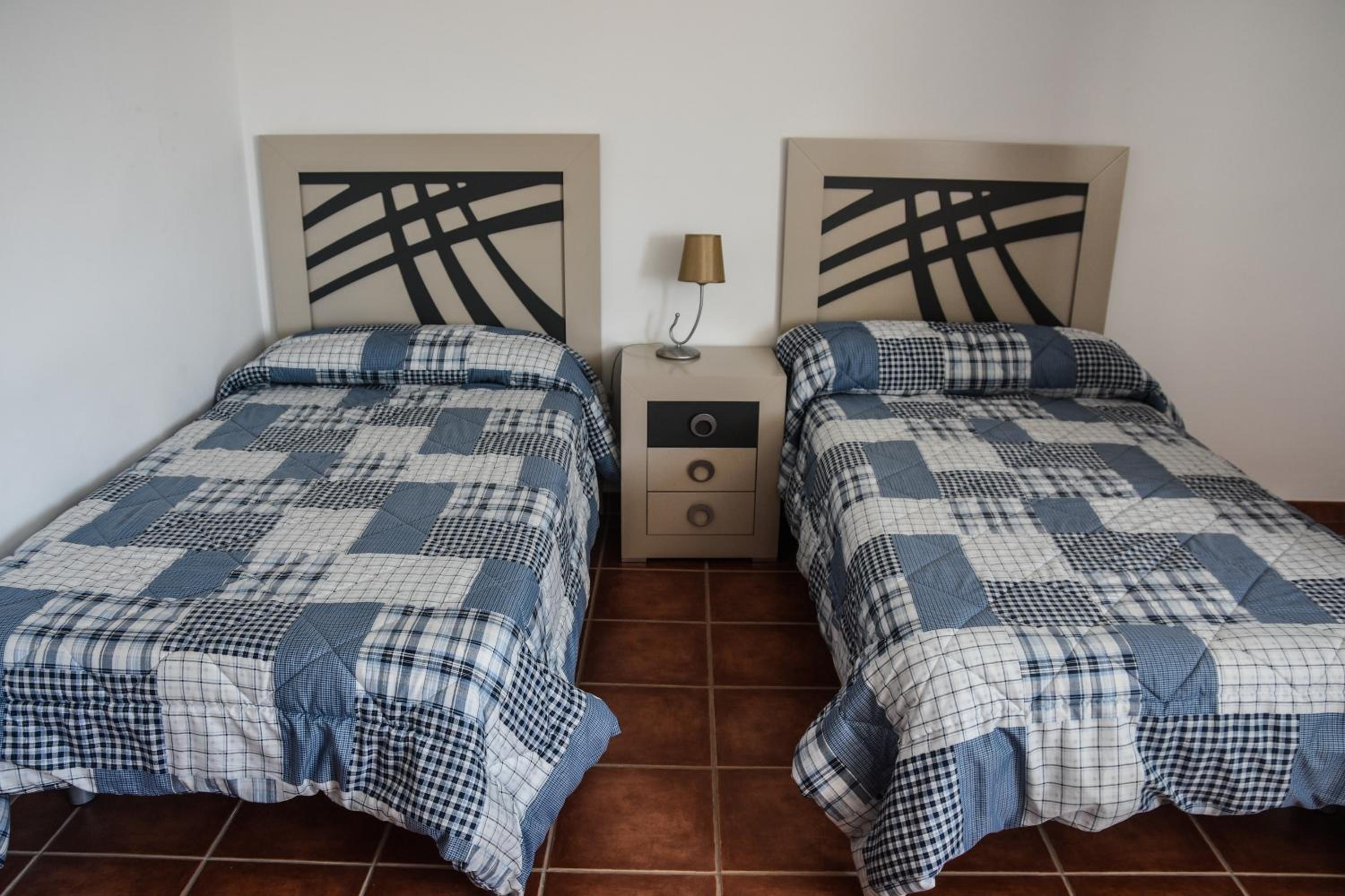 Twin Room - Photo 22