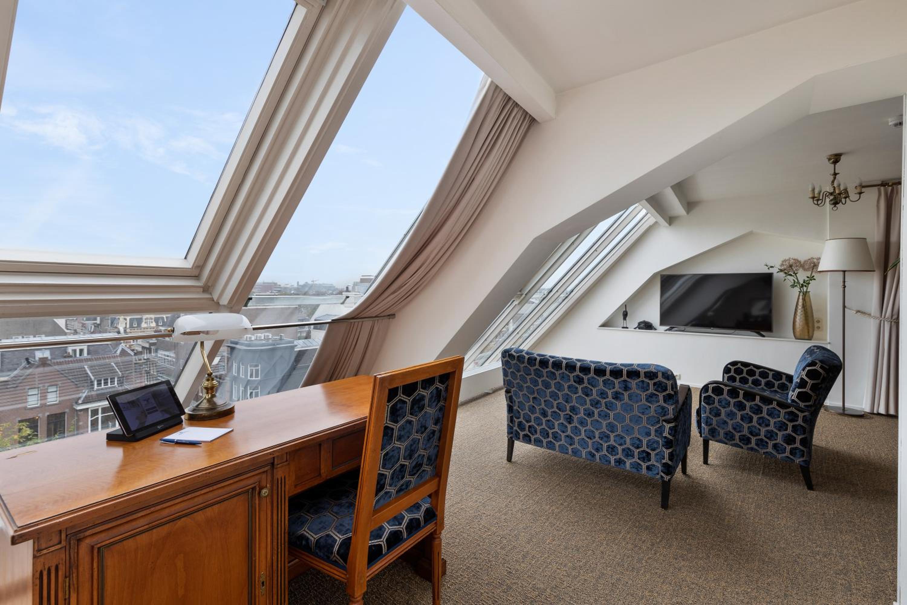 Penthouse Suite