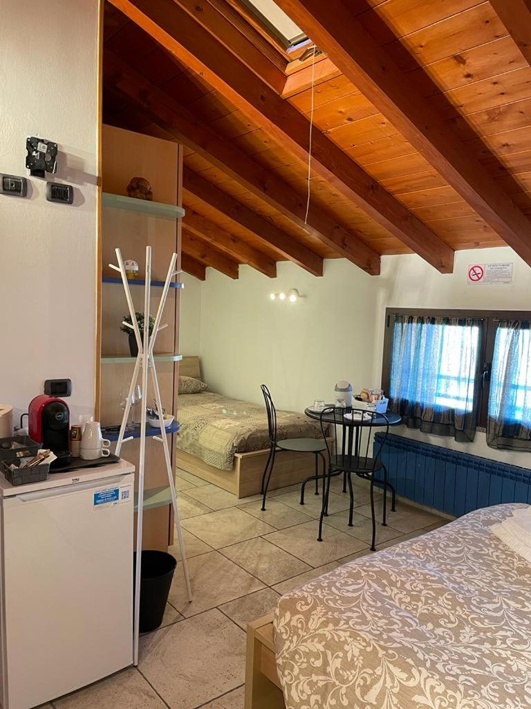 Deluxe Triple Room photo 3