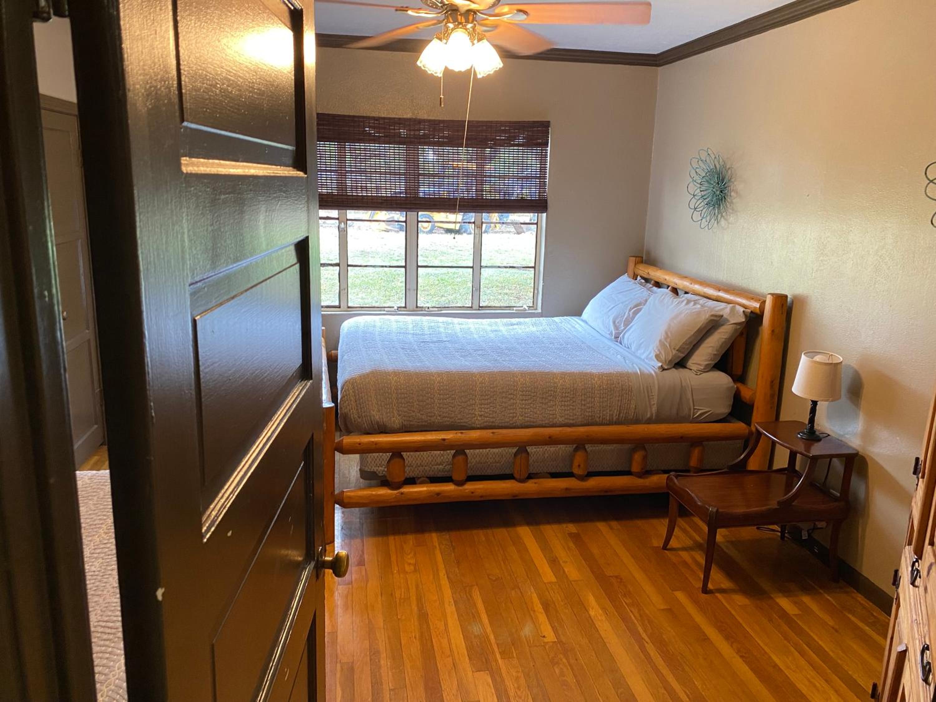 Quadruple Room with Shared Bathroom photo 1