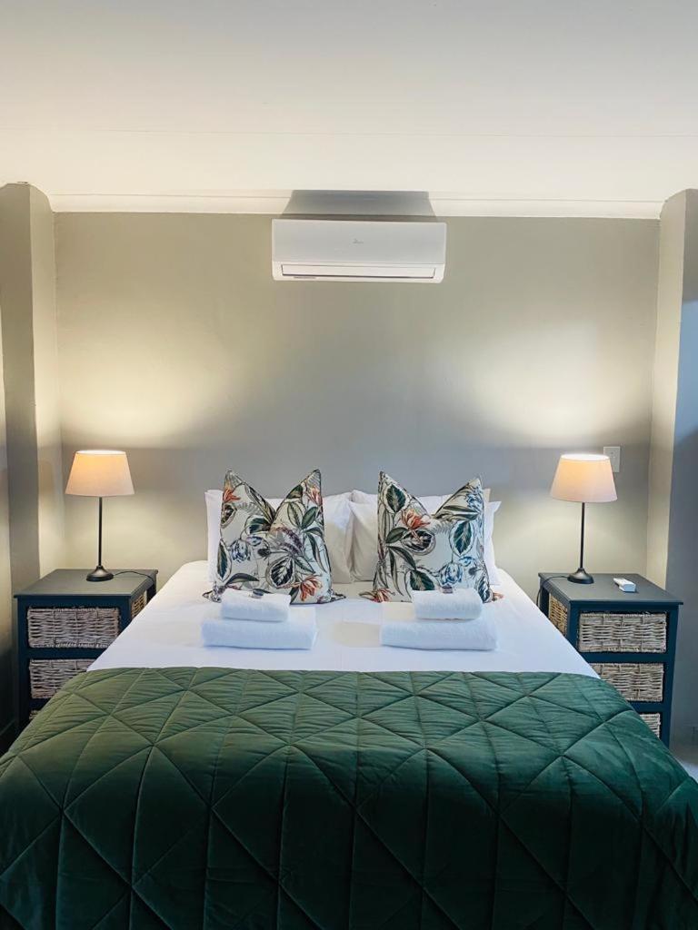 Deluxe Double Room photo 2