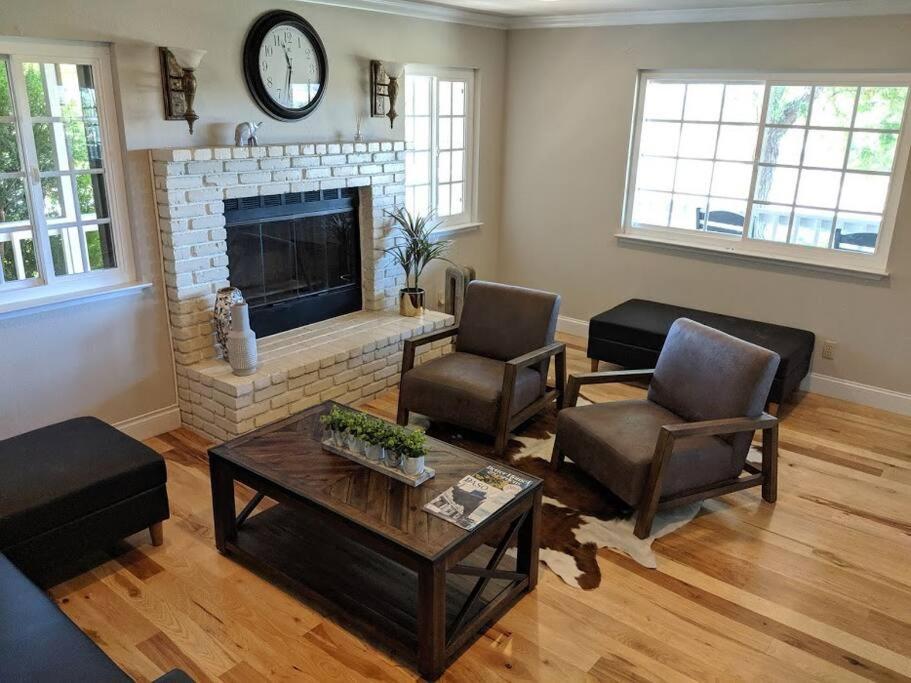 Villa photo 1