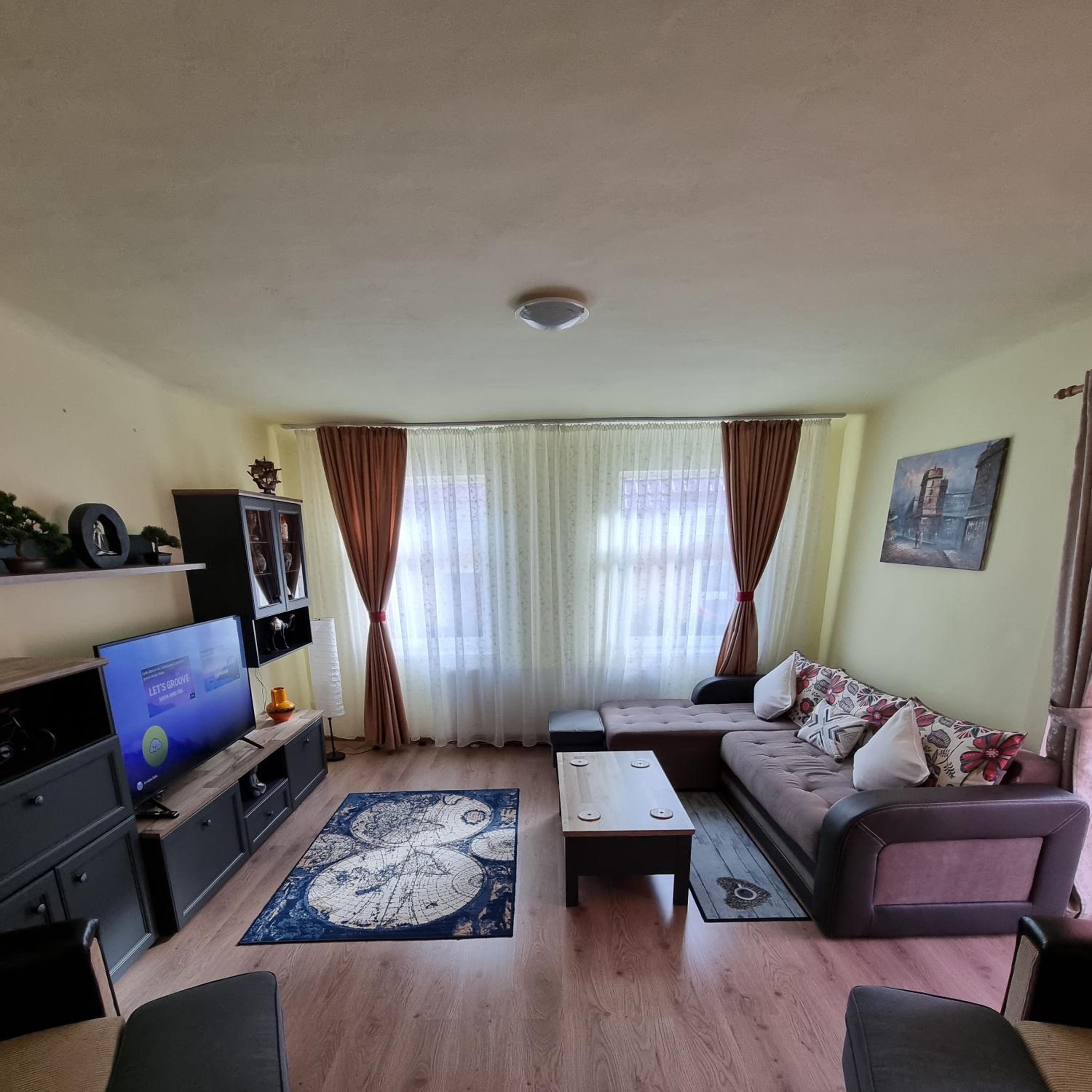 Two-Bedroom House - Photo 1