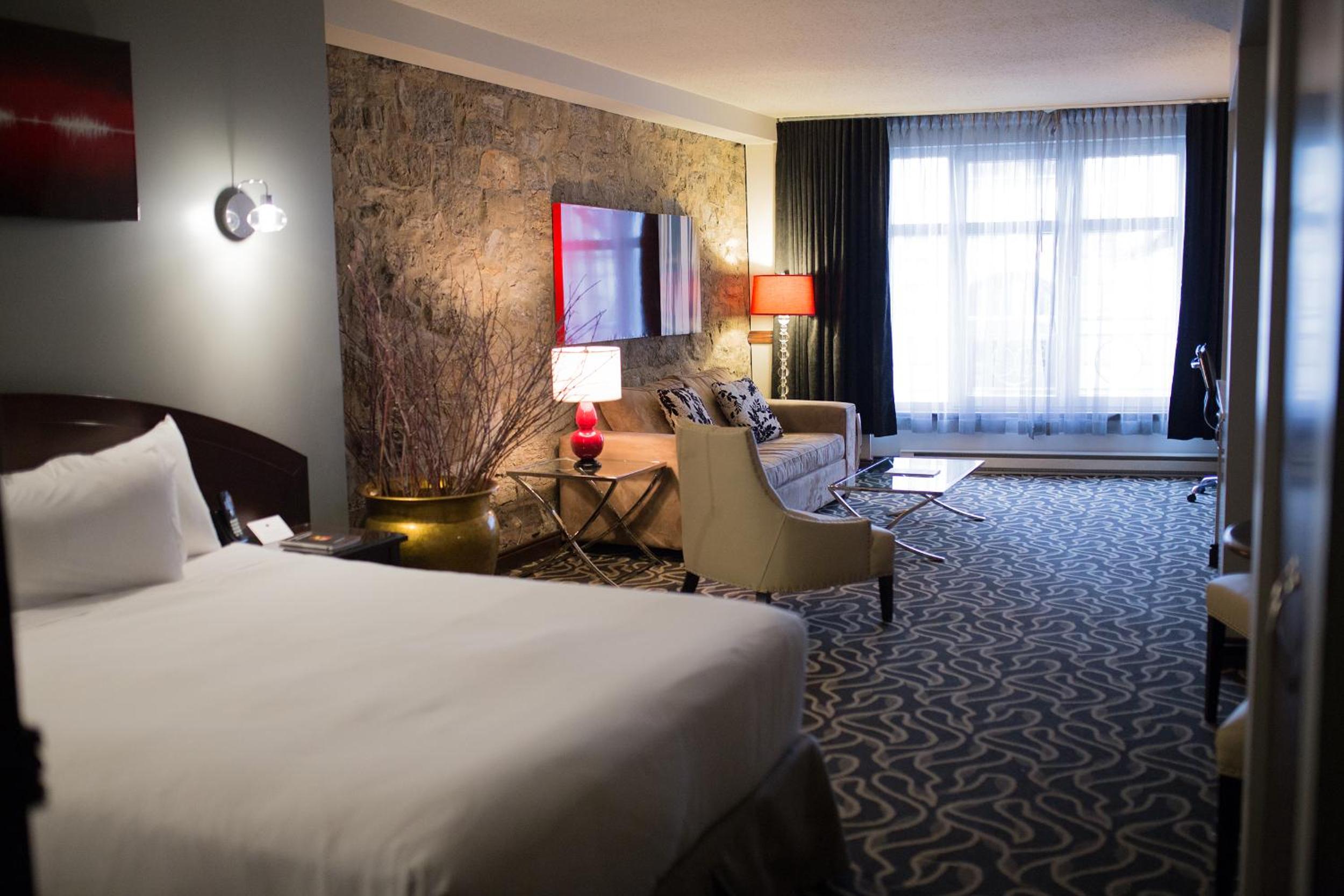 Superior Suite - Photo 2