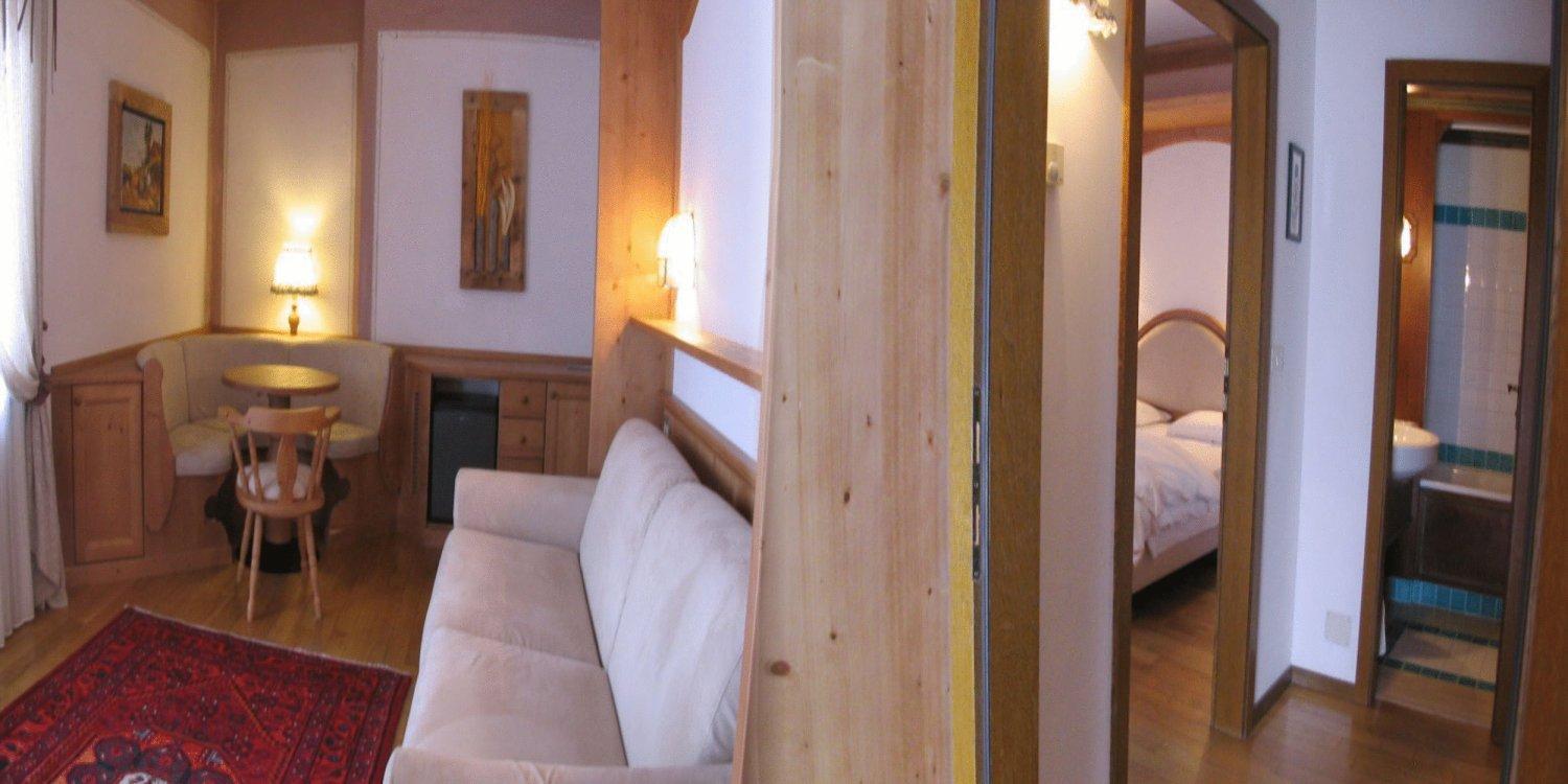 Suite - Photo 3