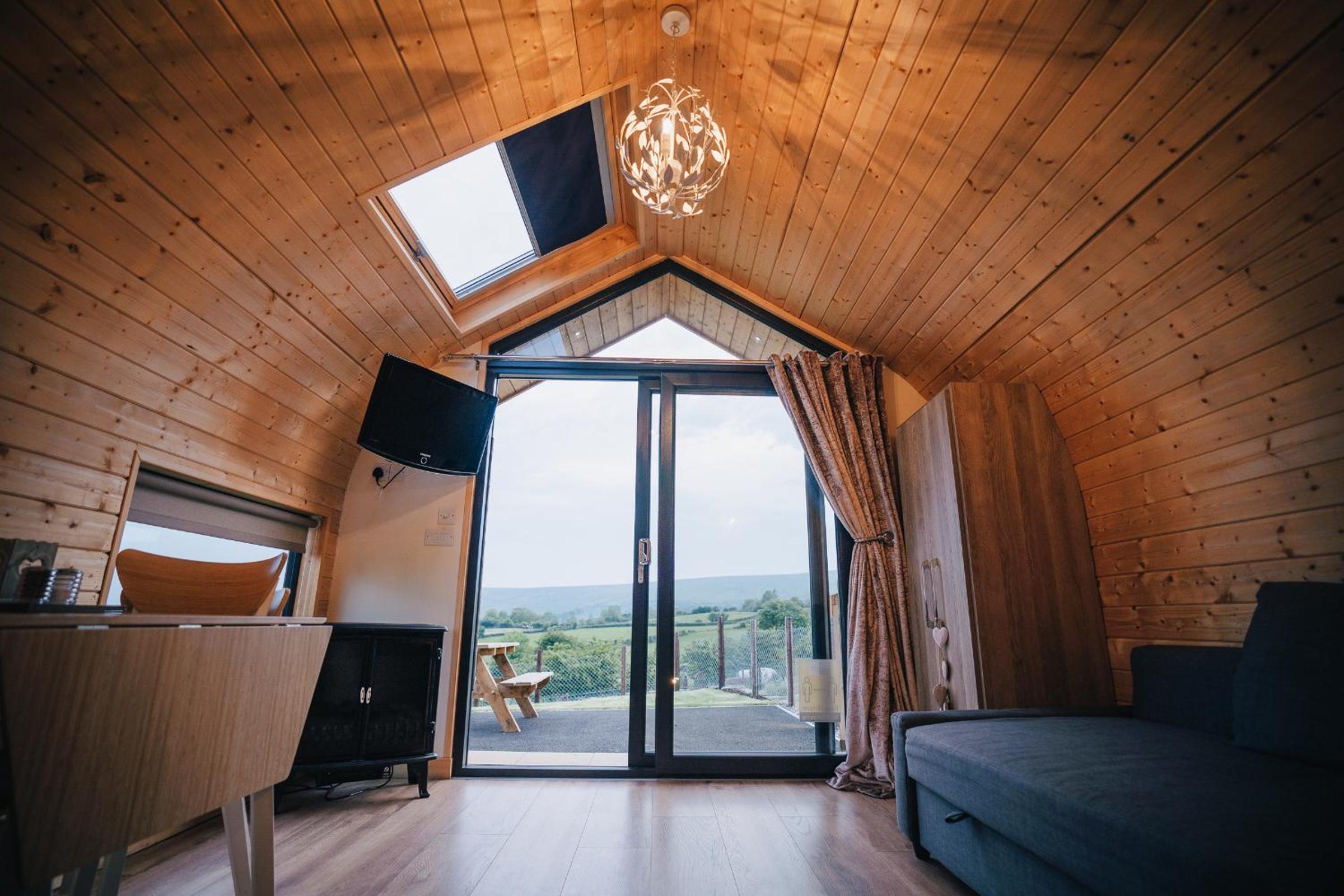One-Bedroom Chalet - Photo 2