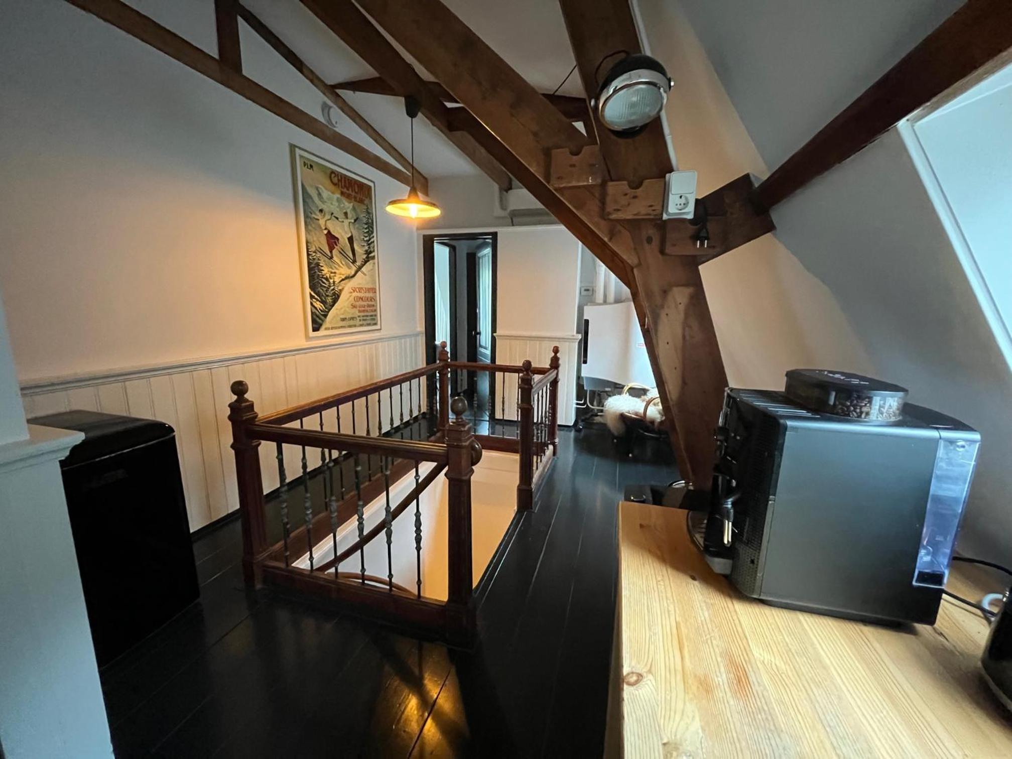 Double Room with Private Bathroom - Photo 11