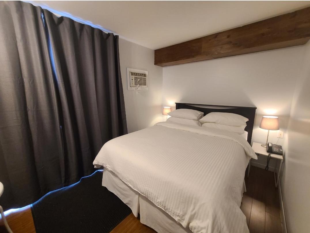 Queen Room with Sea View photo 1