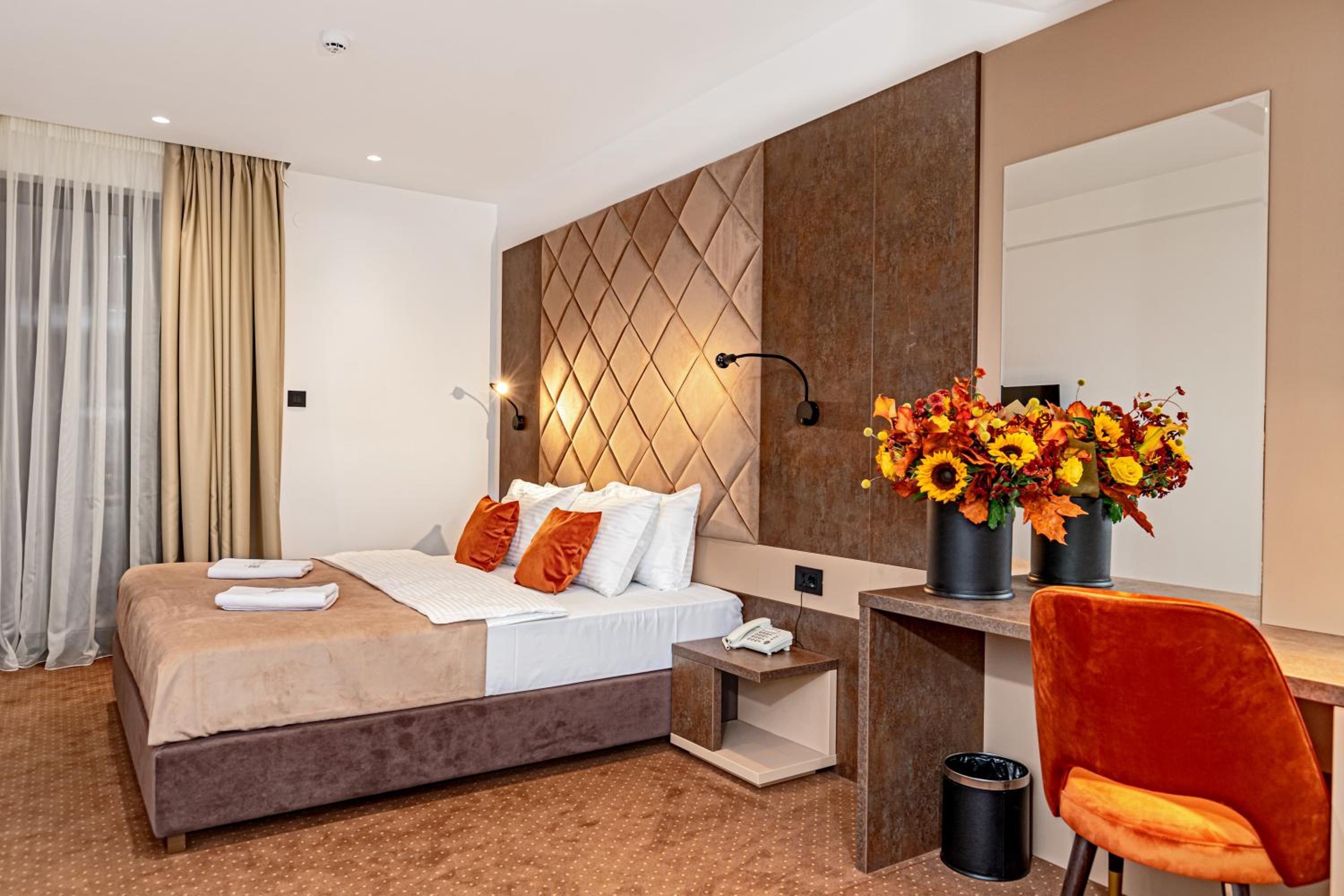 Quadruple Room - Photo 1