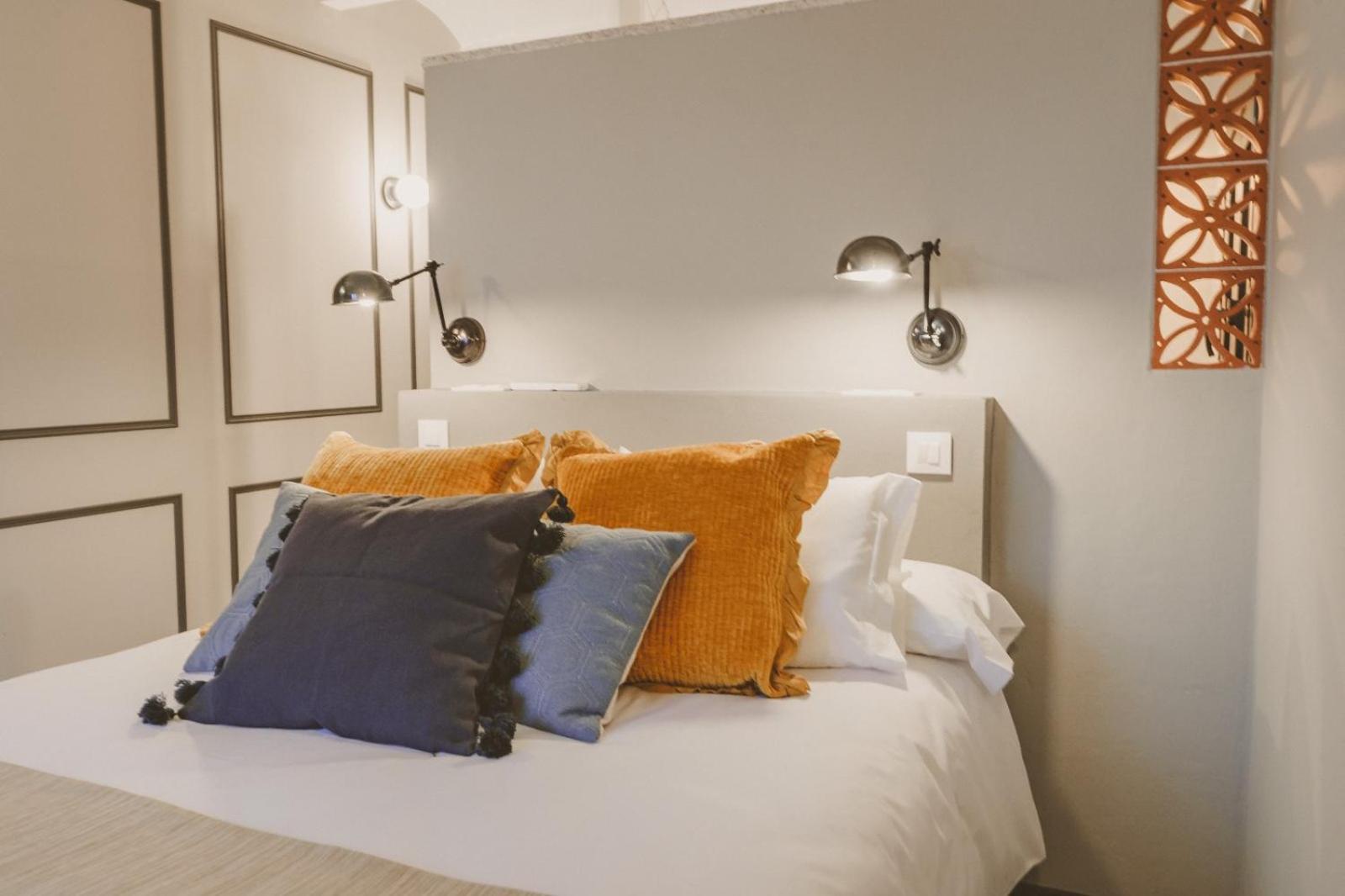 Two-Bedroom House - Photo 4