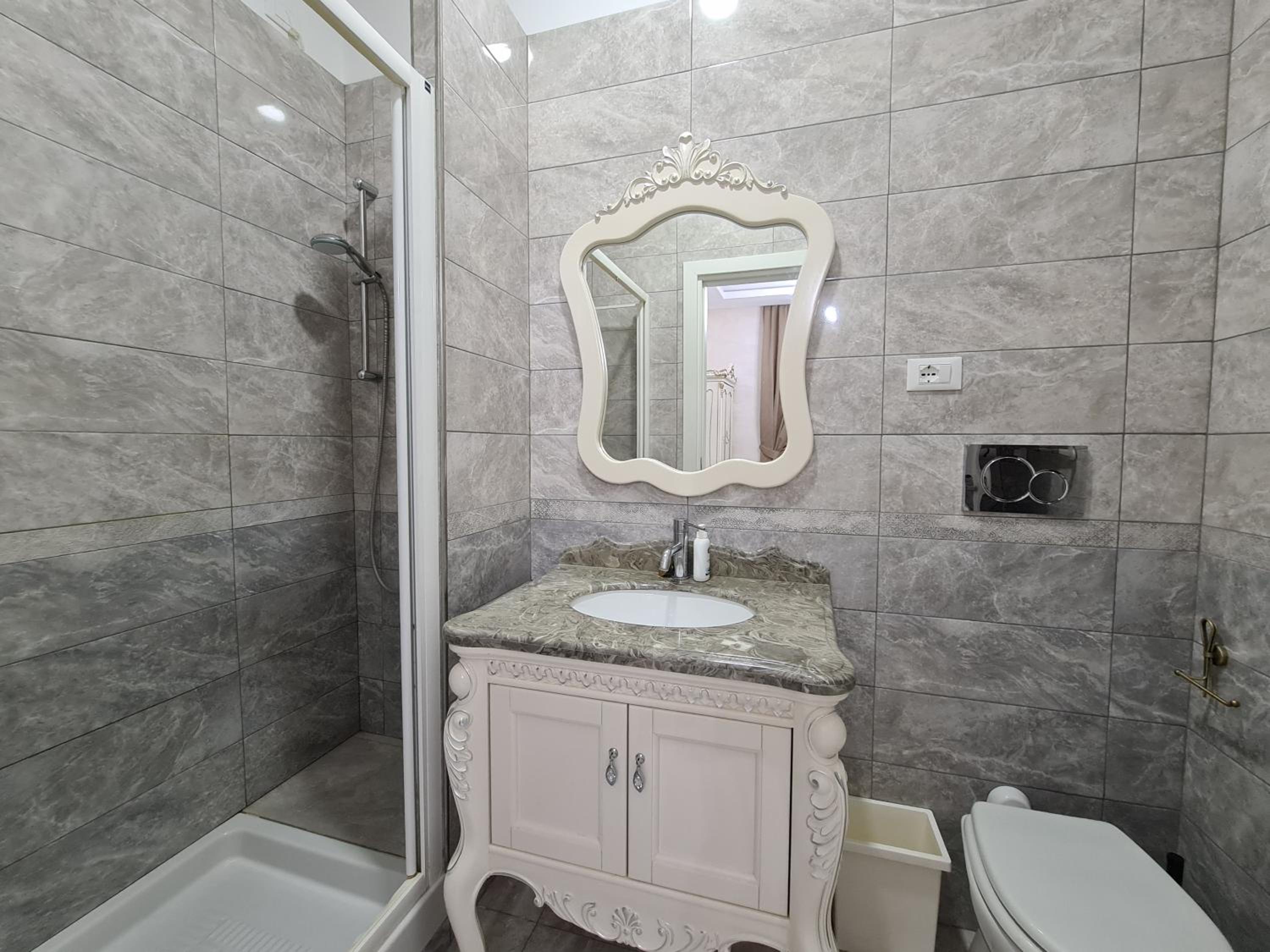 Double or Twin Room with Private Bathroom photo 2
