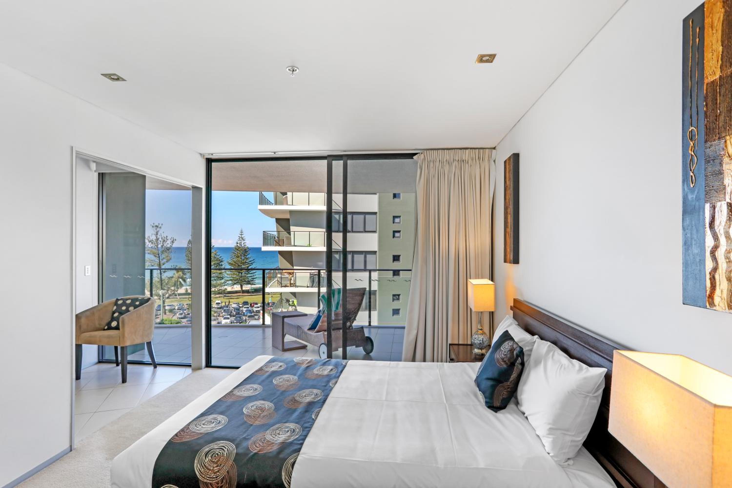 1 Bedroom Oceanview + Media (Pet Friendly on Request)