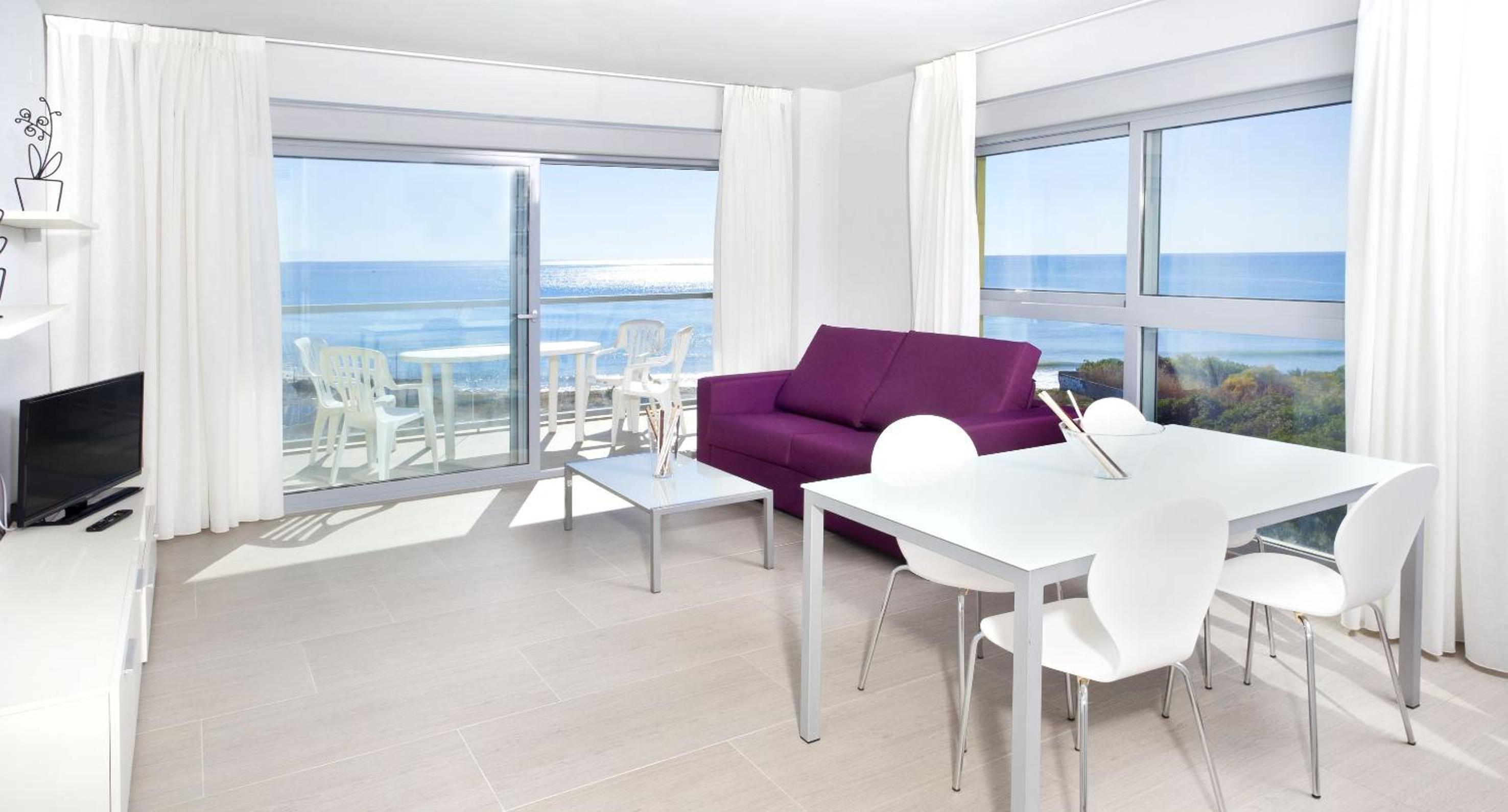 Superior Two-Bedroom Apartment - Photo 10