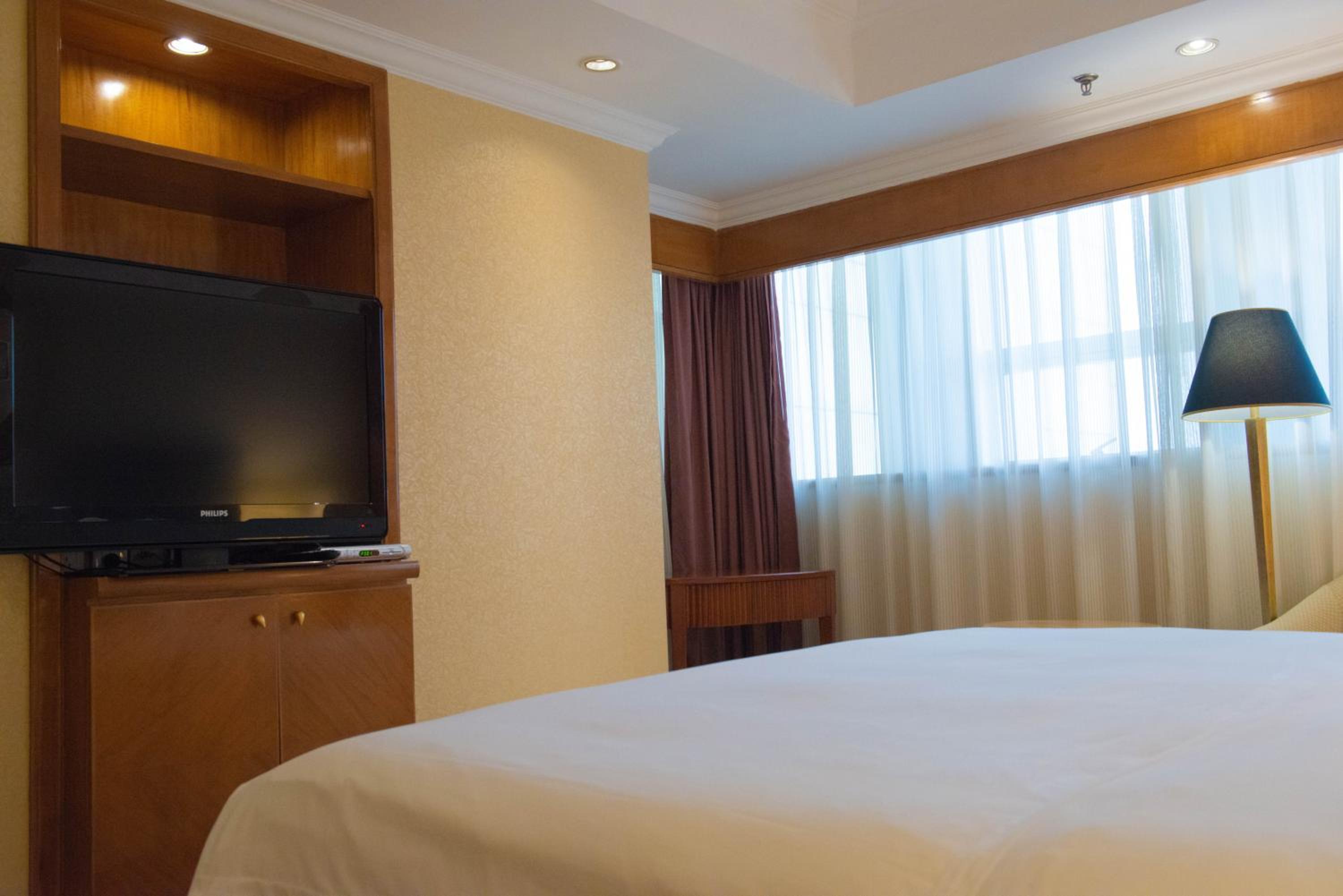 Upgraded Standard Room - Photo 5