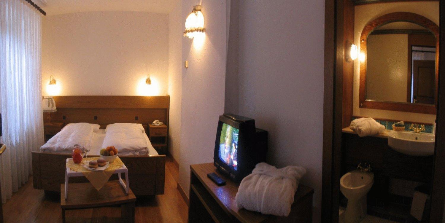 Double Room - Photo 2