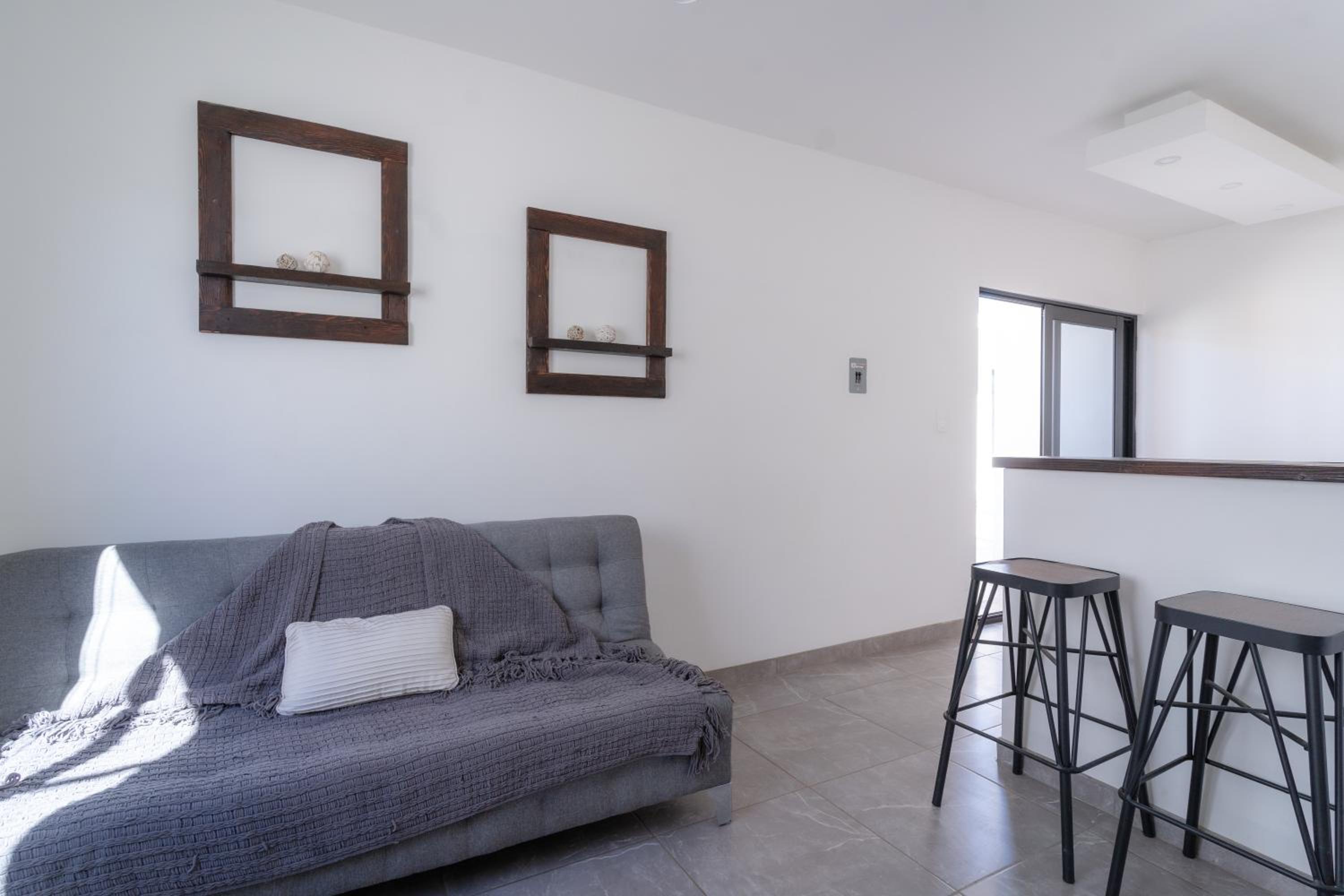 Studio with Sofa Bed - Photo 9