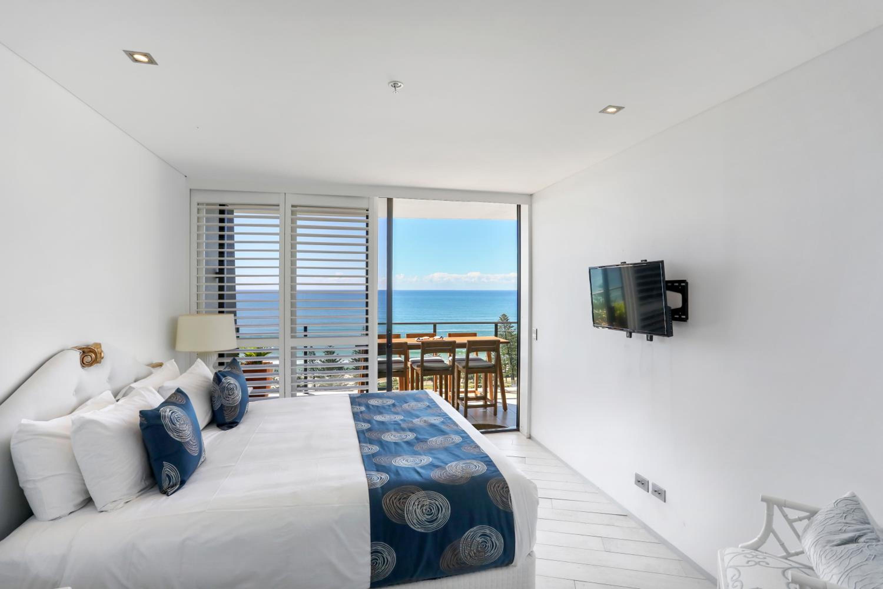 3 Bedroom Superior Ocean View Apartment - Photo 4