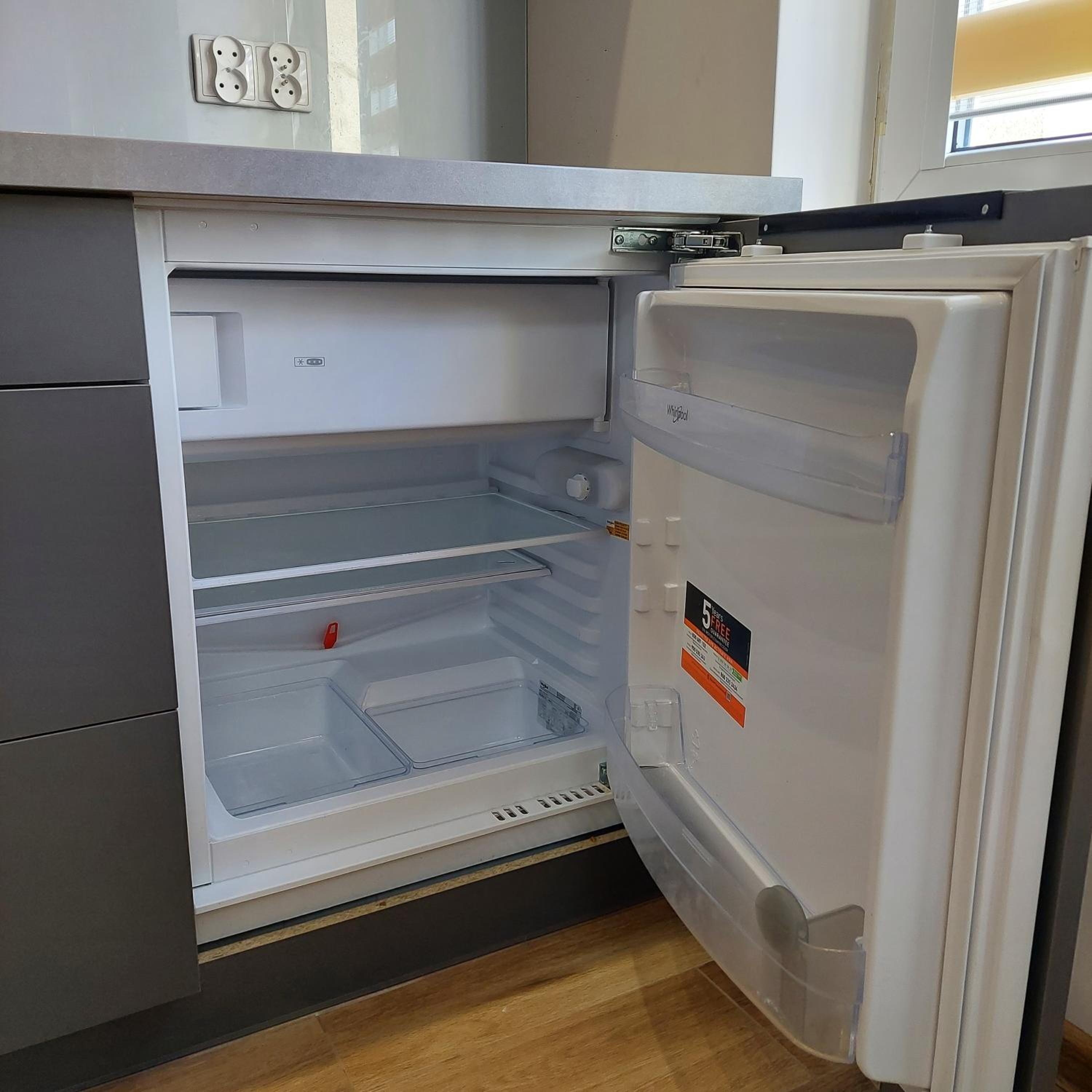 One-Bedroom Apartment - Photo 12