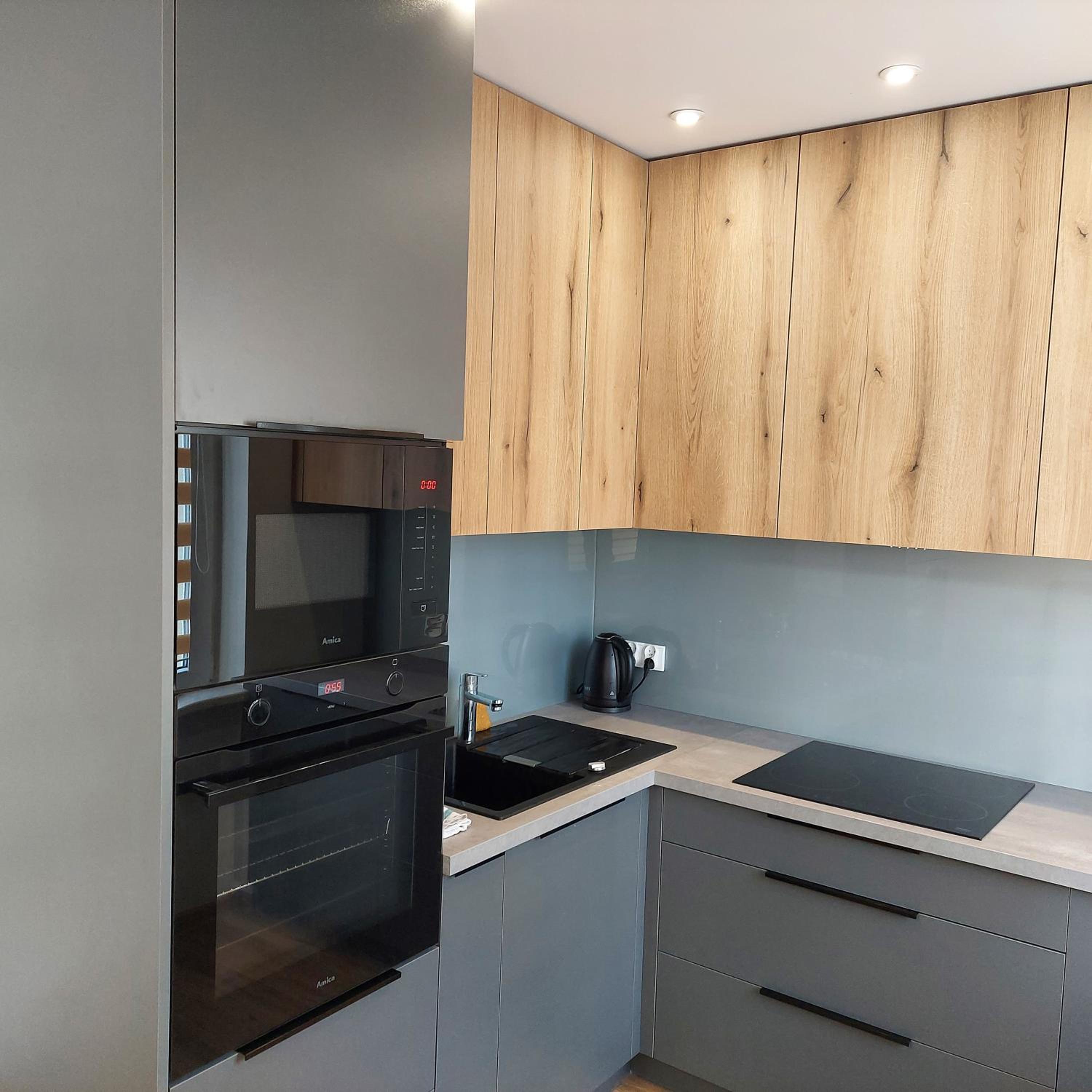 One-Bedroom Apartment - Photo 8