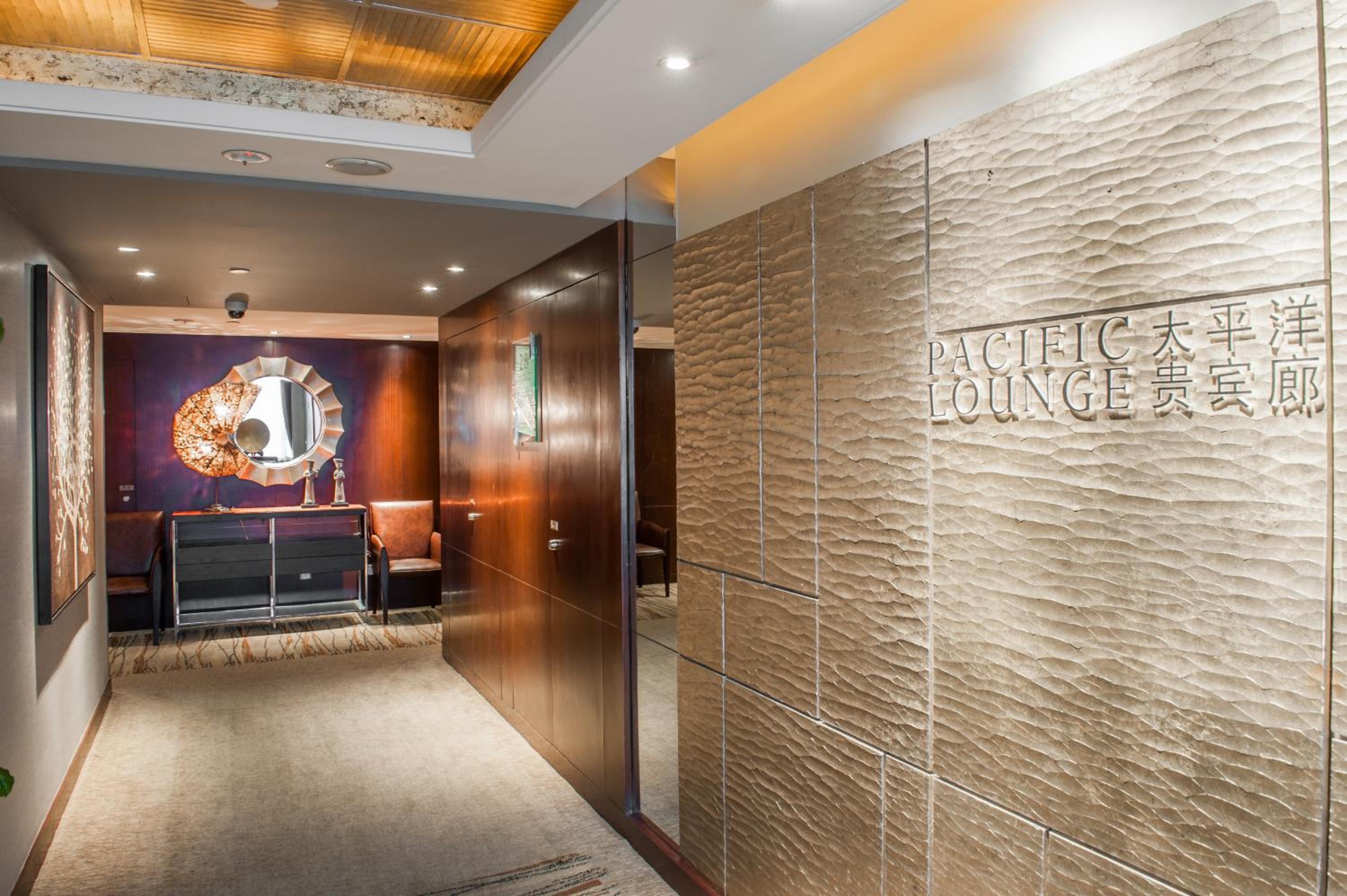 Pacific Club Twin Room photo 2