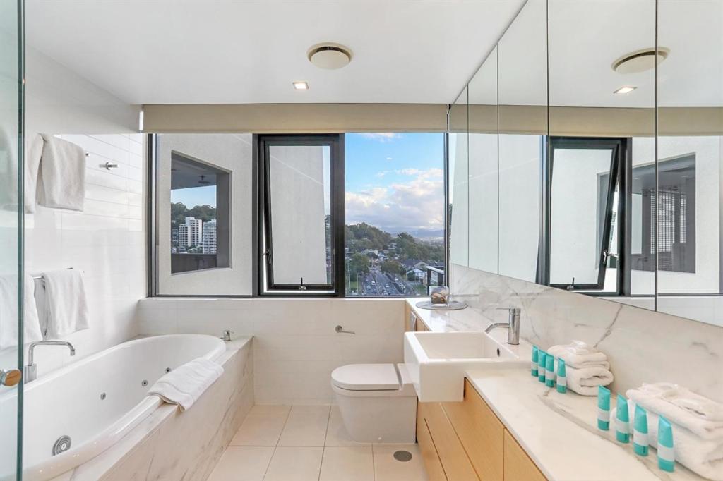 3 Bedroom Ocean View - Photo 9