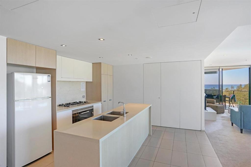 2 Bedroom Ocean View - Photo 3