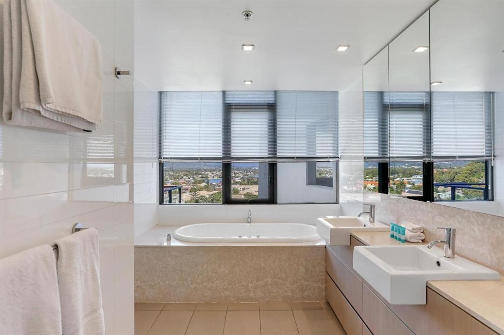 2 Bedroom Ocean View - Photo 2