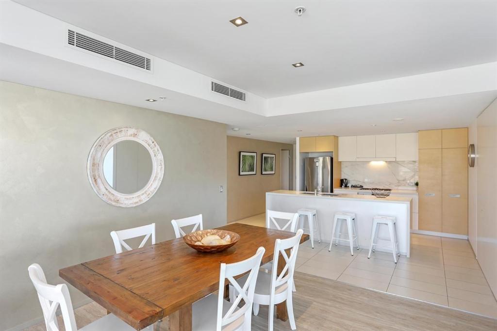 Two-Bedroom Apartment - Photo 10