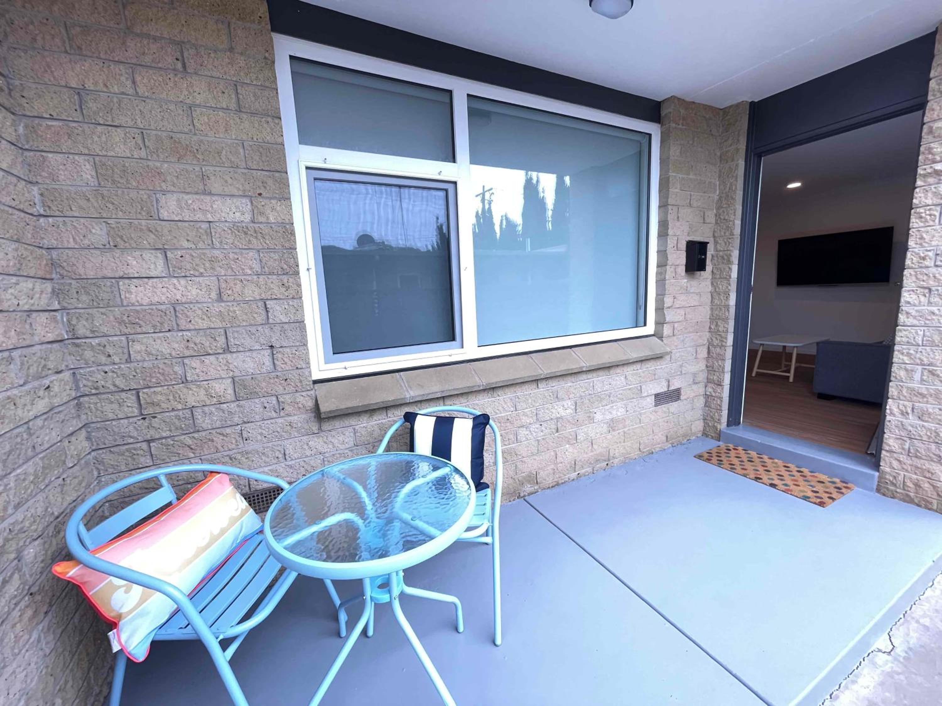 One-Bedroom Apartment - Photo 8