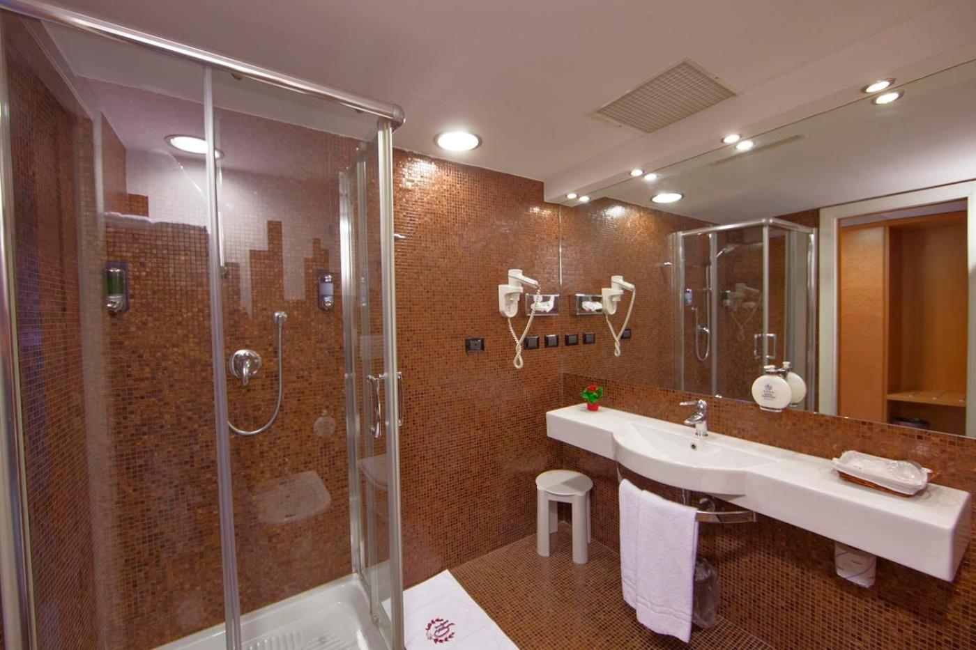 Superior Double Room - Photo 3