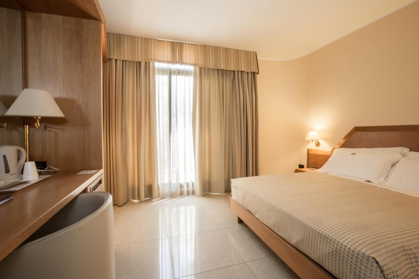 Superior Double Room - Photo 1