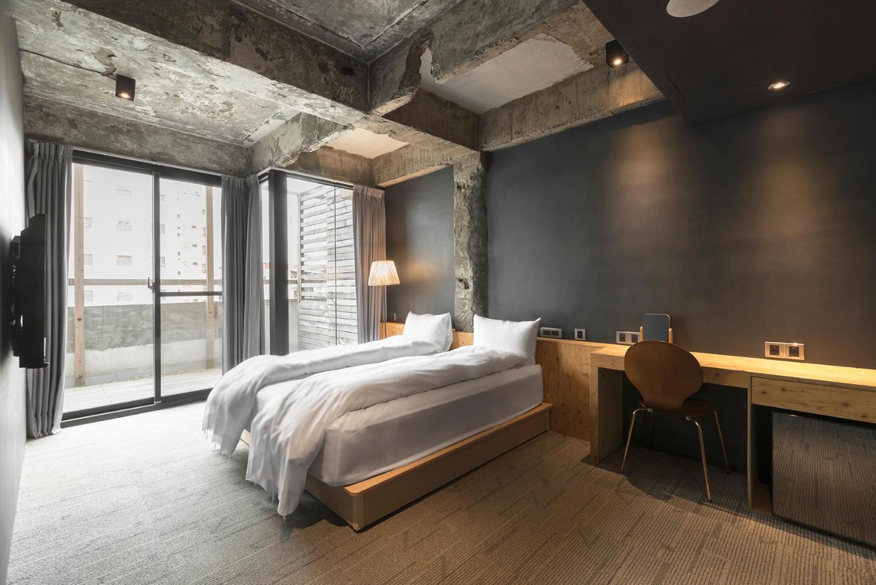 Deluxe Double Room with Bathtub photo 1