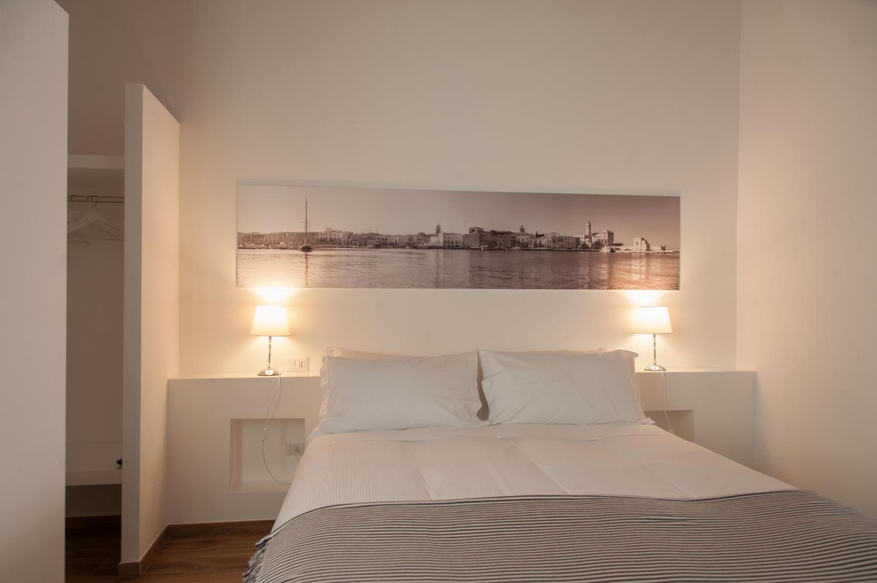 Double Room - Photo 6