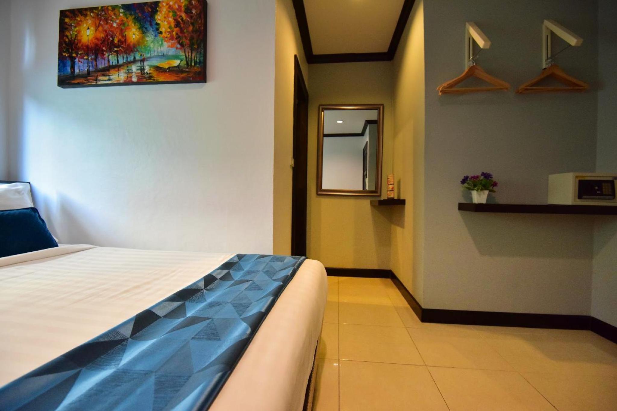 Standard Double Room - Photo 5