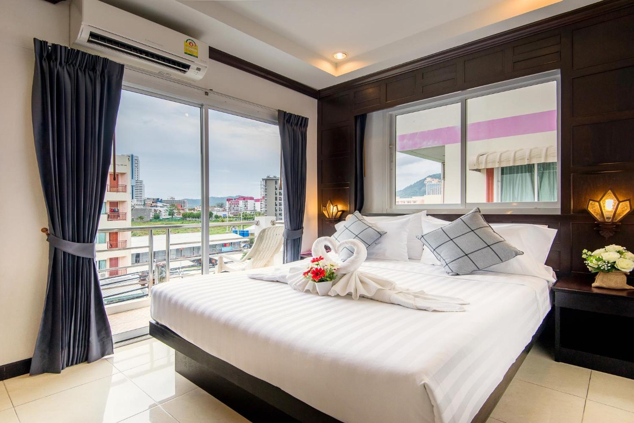 Double Room with Balcony - Photo 1
