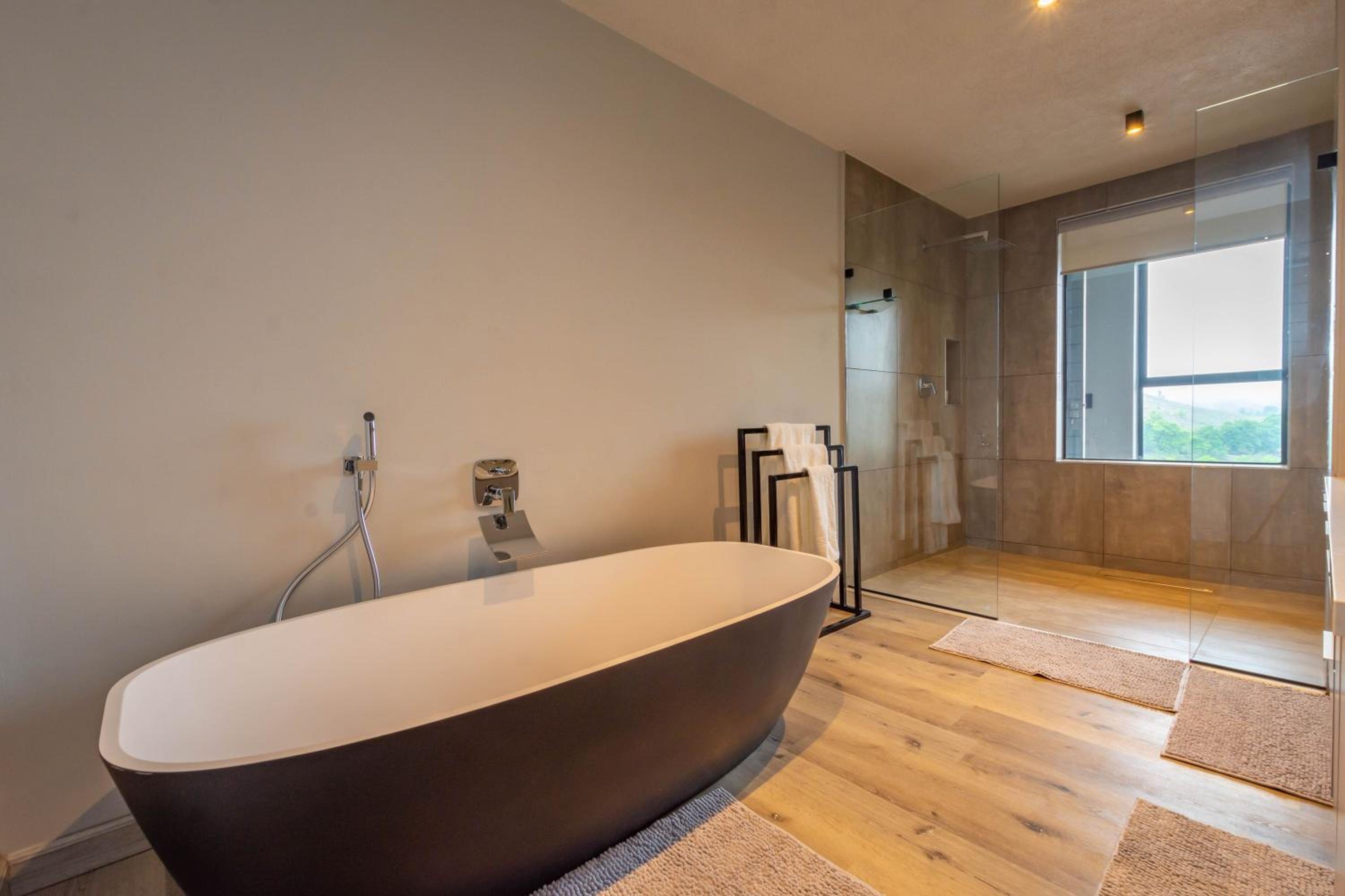 Villa - Photo 3
