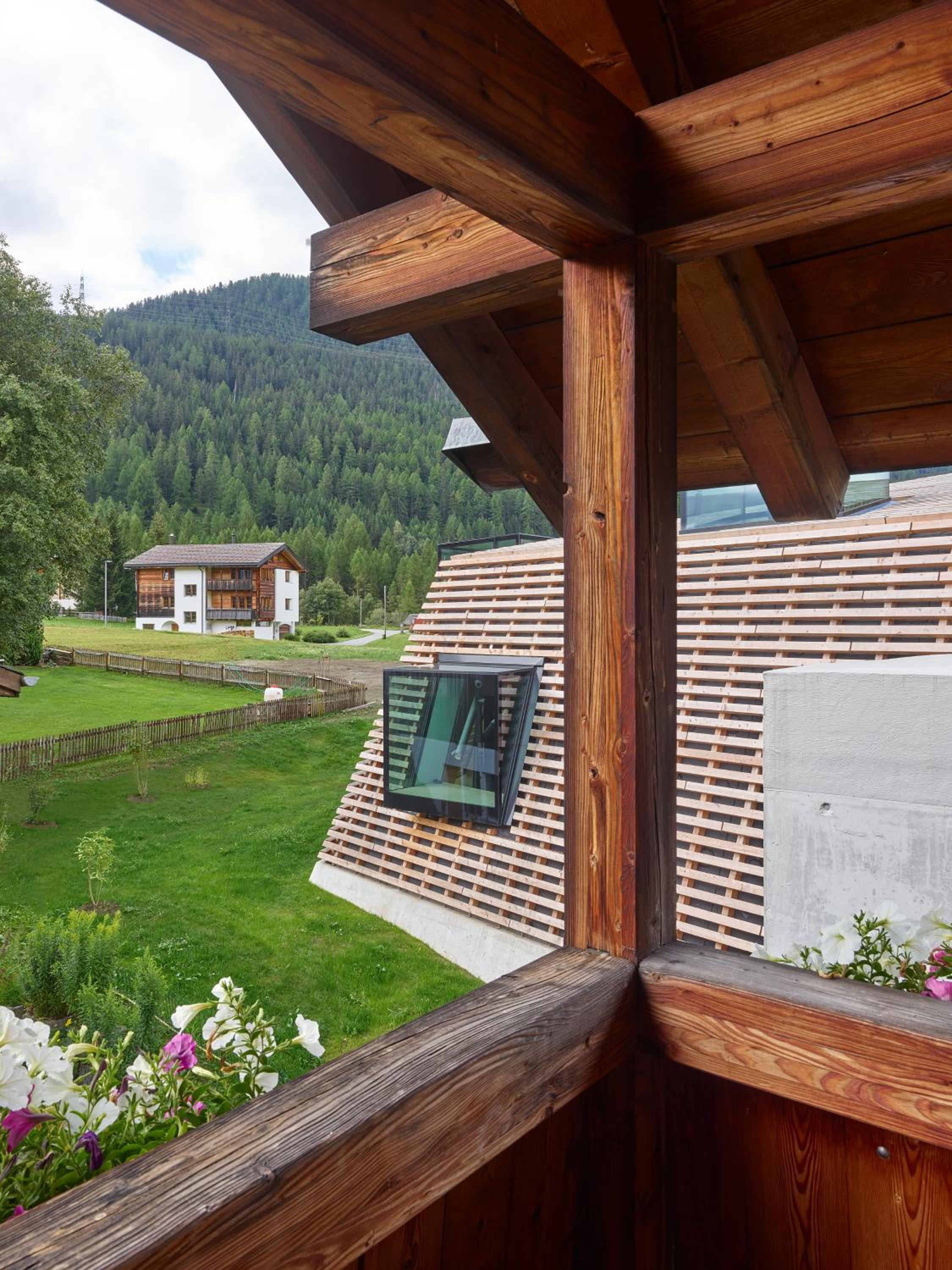Double Room with Balcony - Photo 13