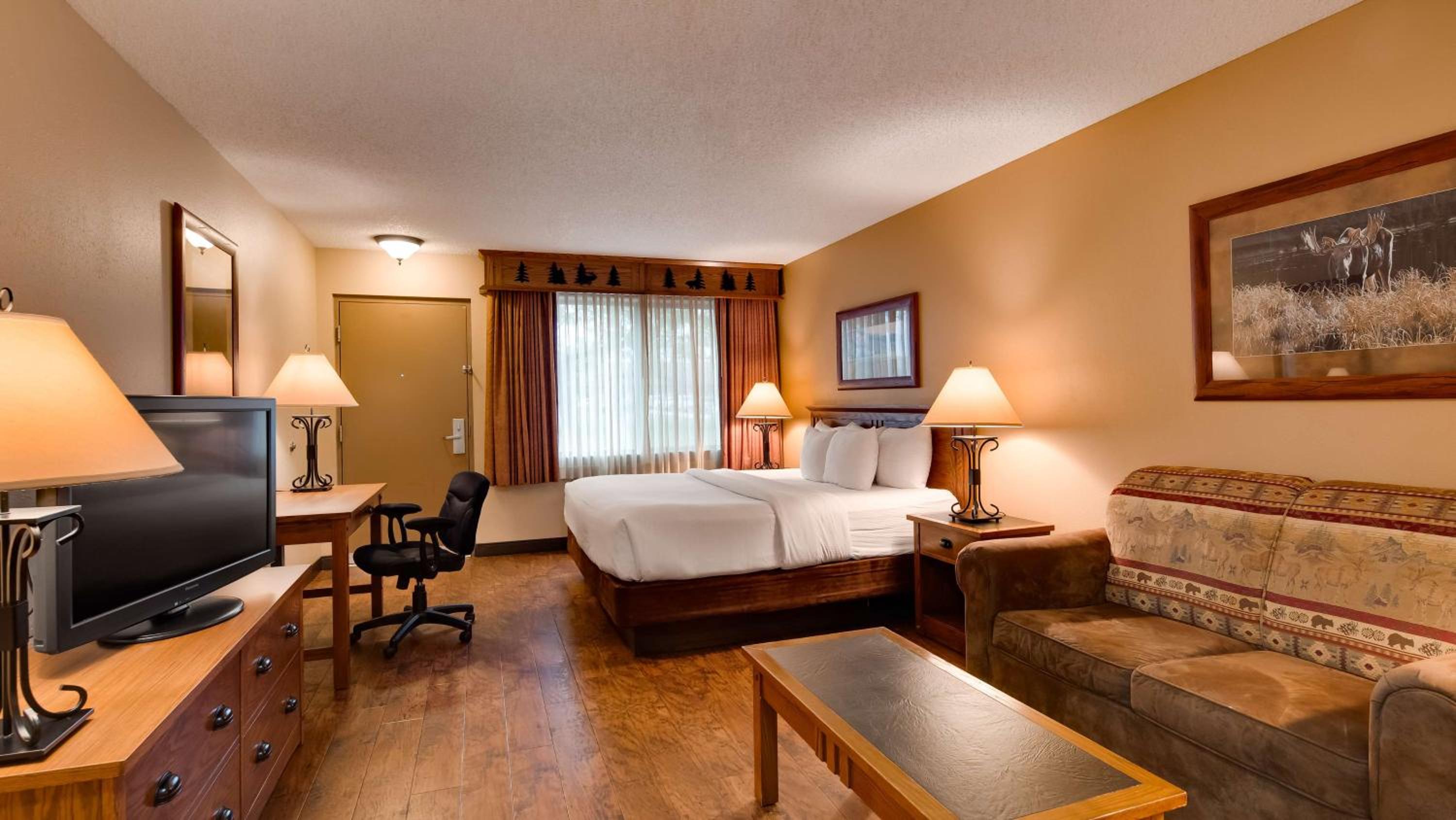 King Room with Sofa Bed and Spa Bath - Non Smoking photo 2