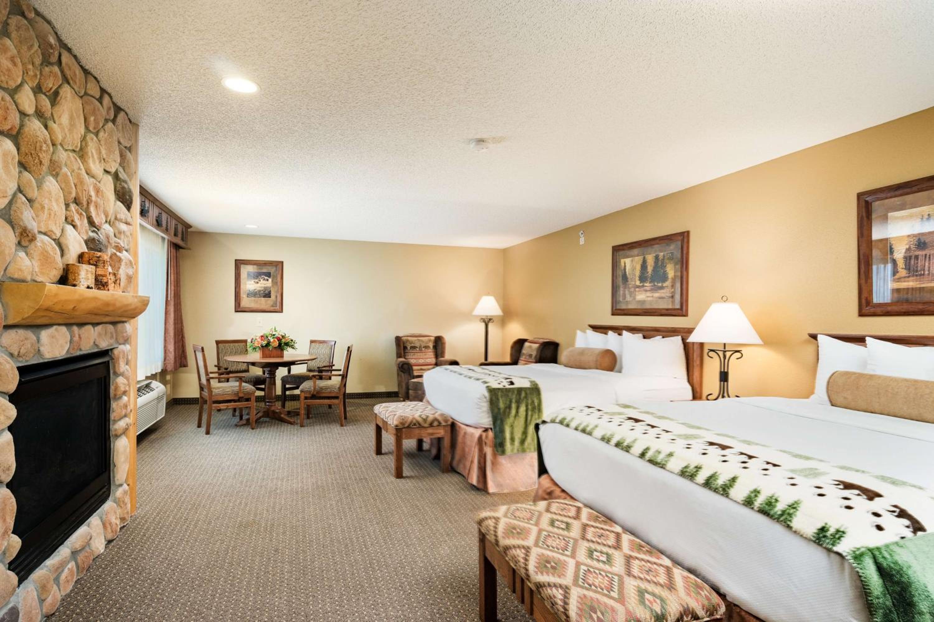 Cabin Fever Room